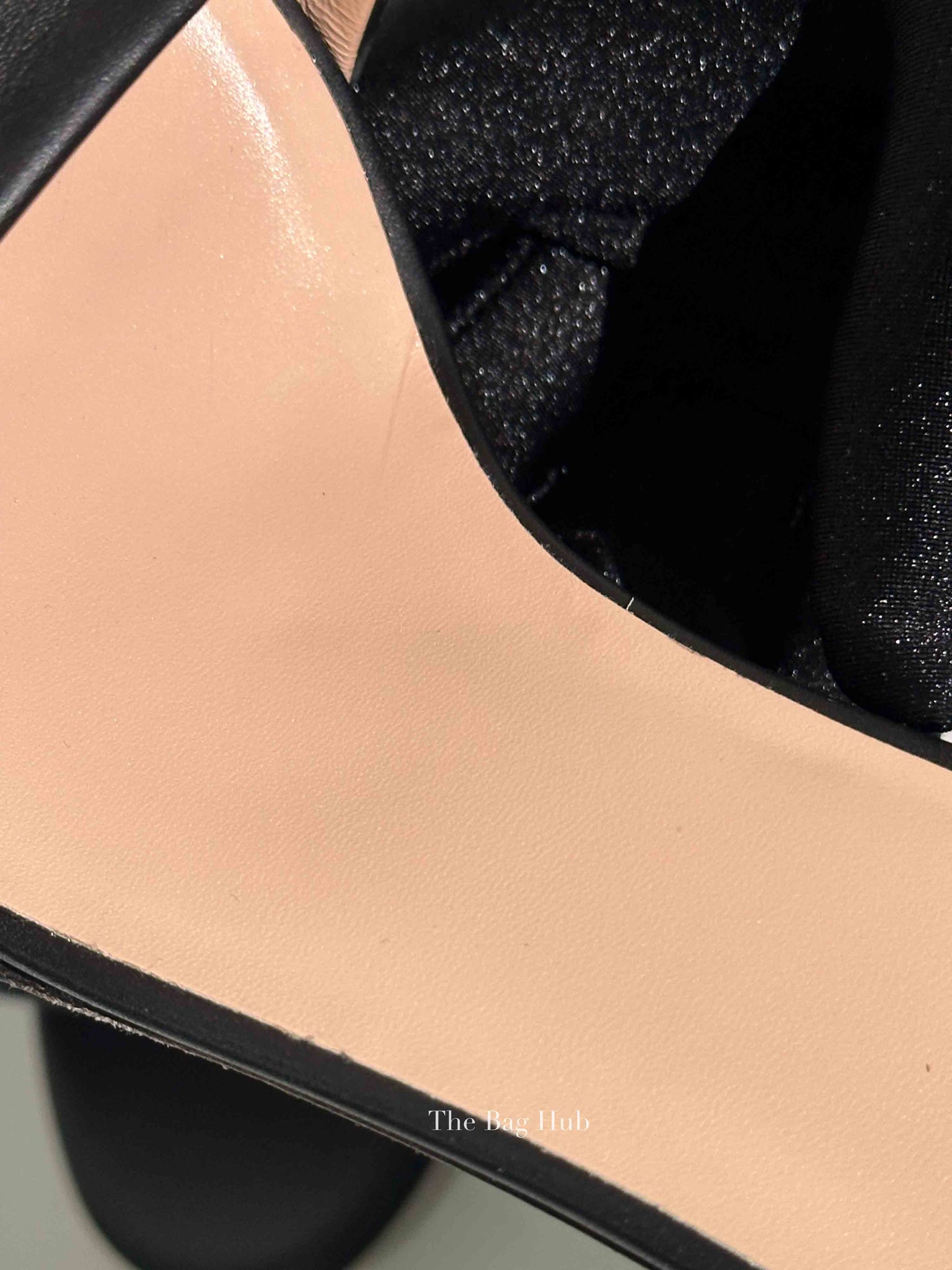 Gucci Black Leather Horsebit Block Heel Sandals Size 38