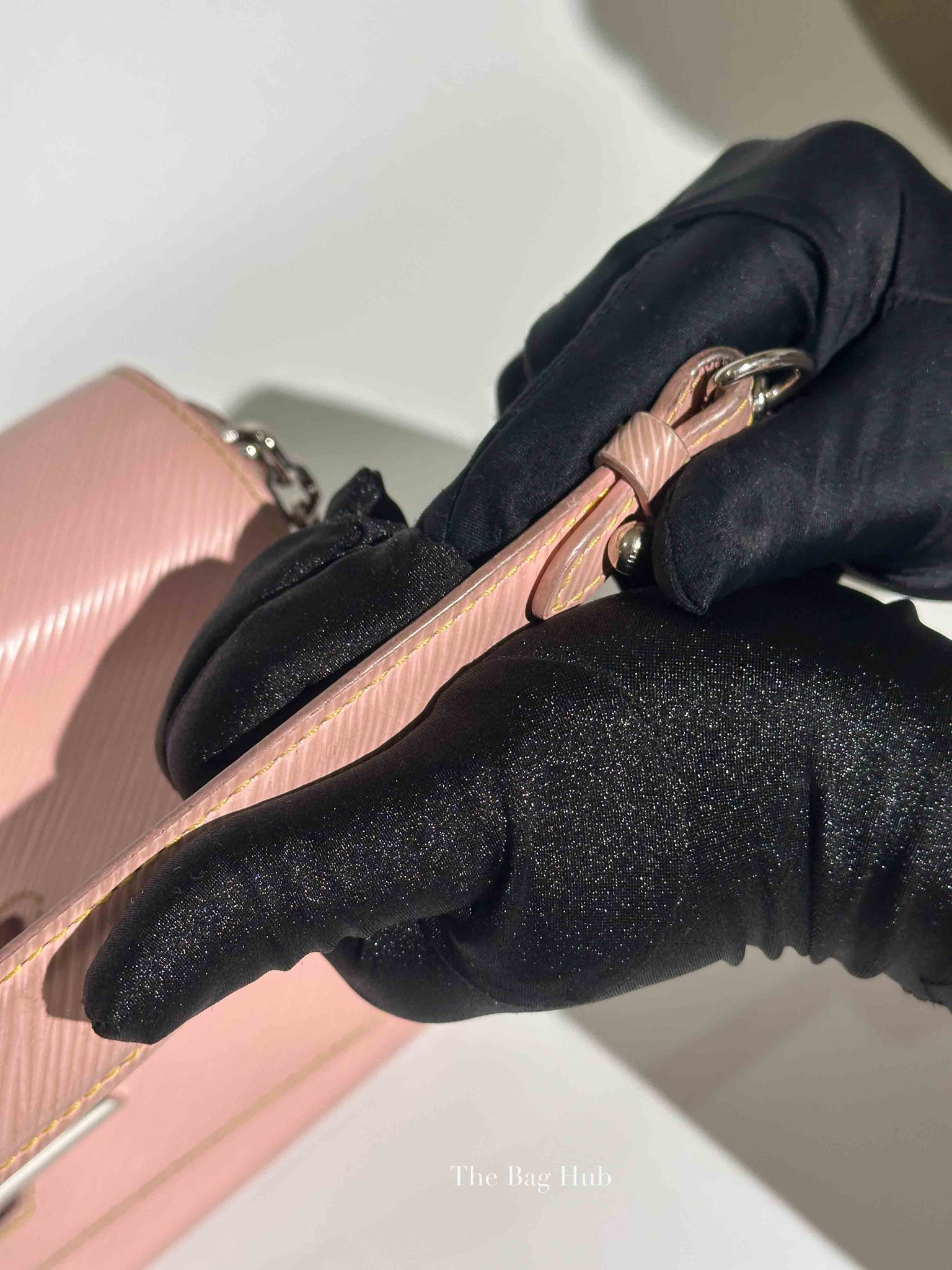 Louis Vuitton Rose Ballerine Epi Leather Twist MM Bag SHW