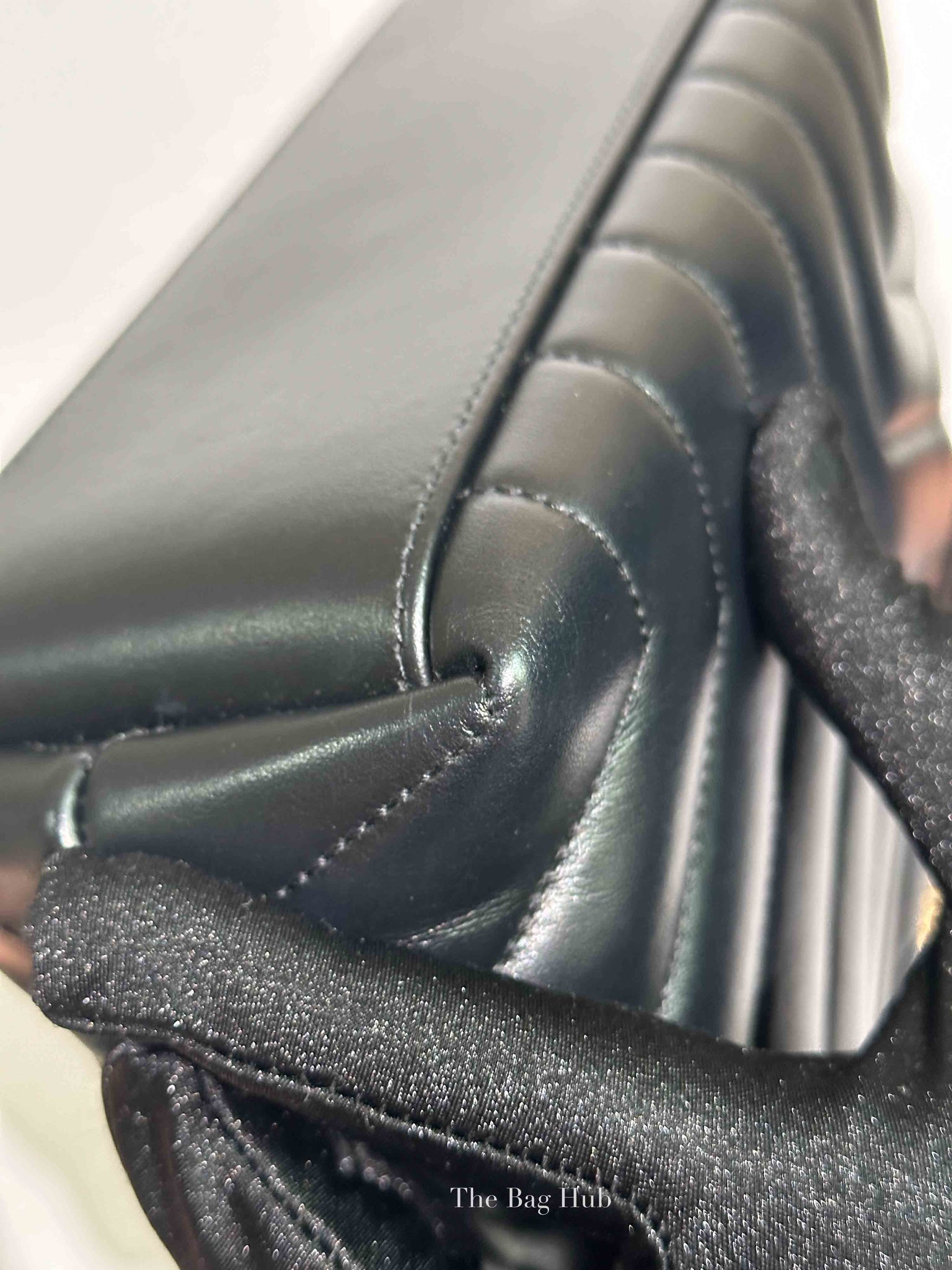 Saint Laurent Black Calfskin Y Quilted Monogram Small Loulou Bag