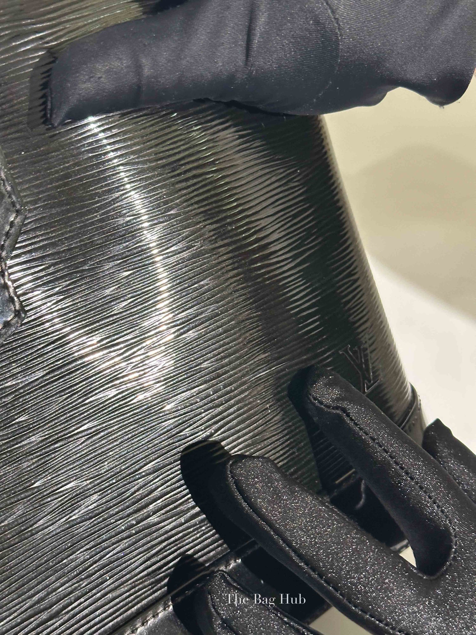 Louis Vuitton Black Epi Leather Mirabeu PM Hand Bag