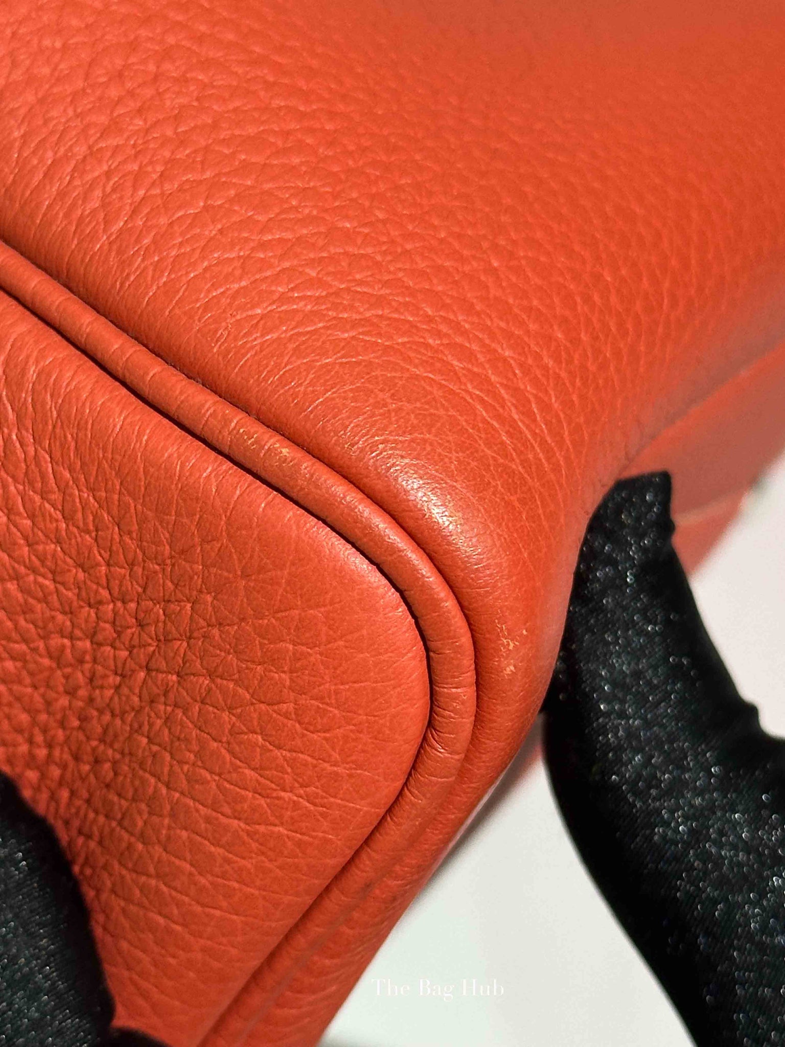 Hermes Sanguine Clemence Victoria II 35 Hand Bag