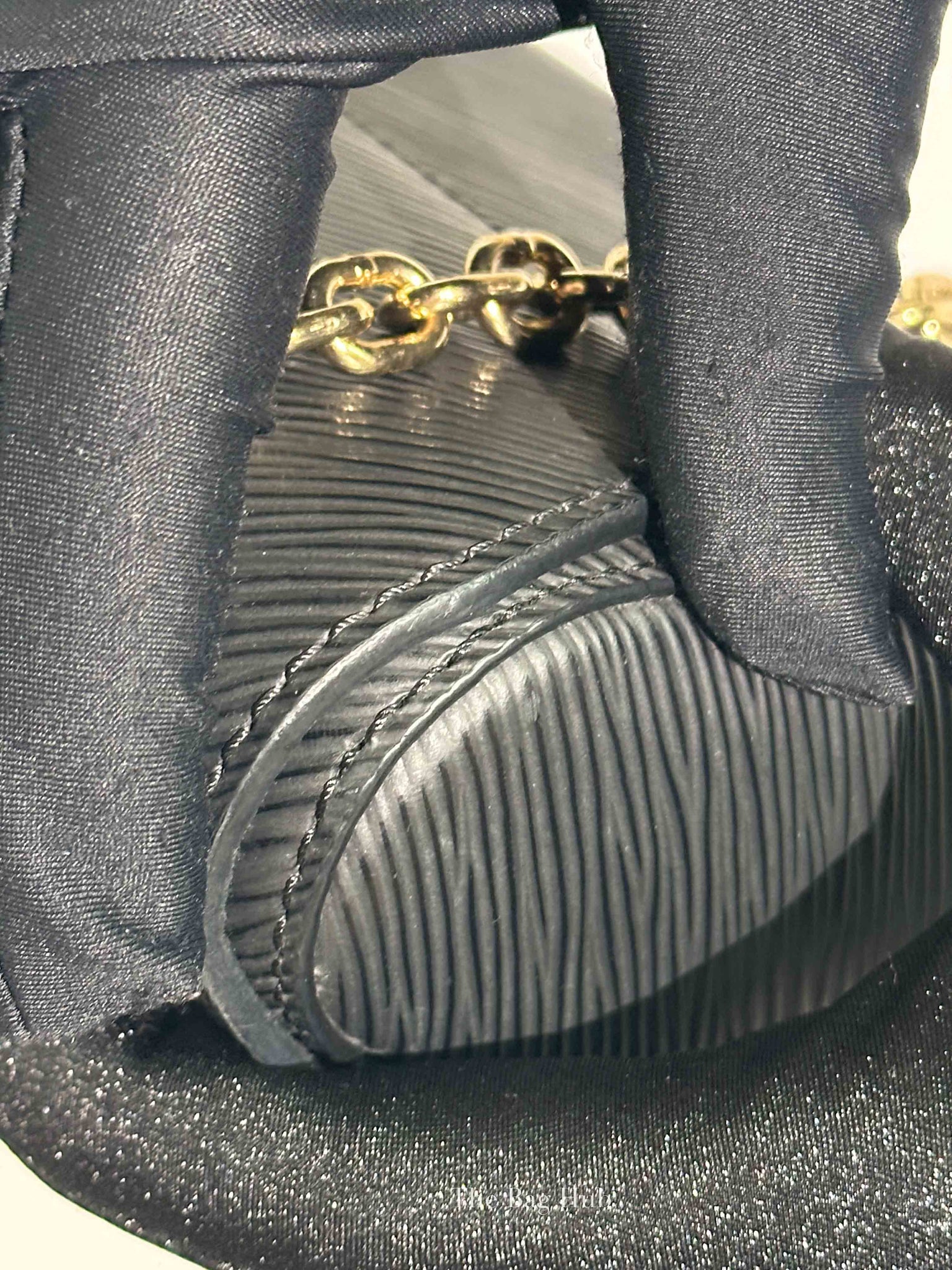 Louis Vuitton Black Epi Twist PM Shoulder Bag