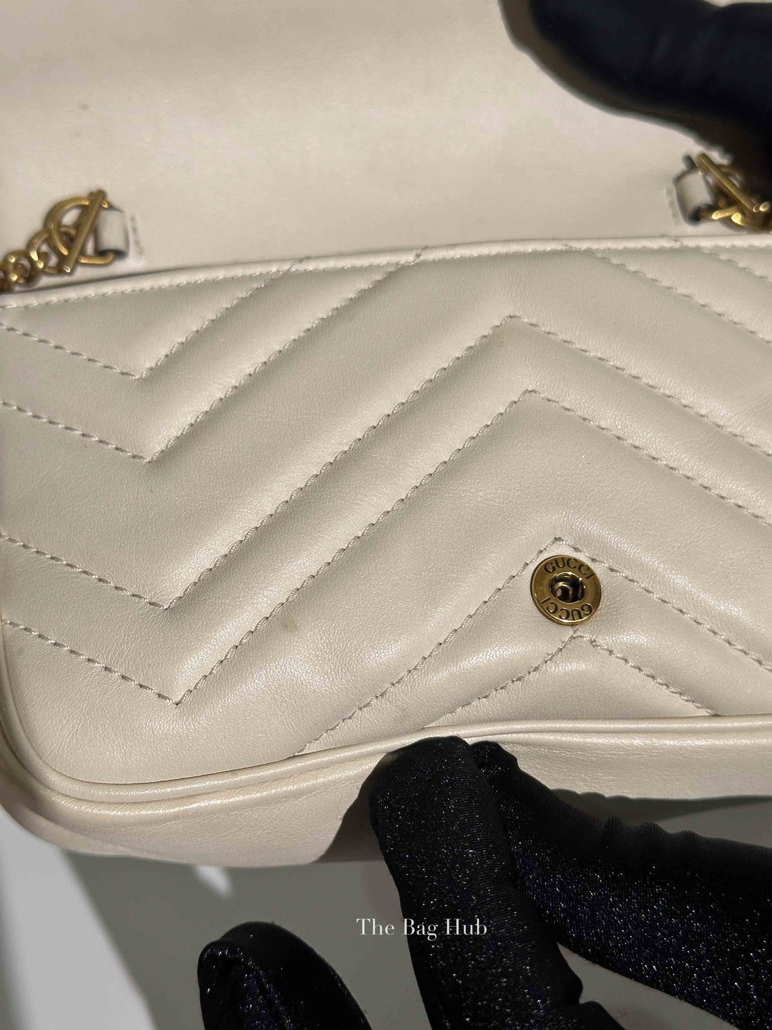 Gucci White Calfskin Matelasse Super Mini GG Marmont Shoulder Bag