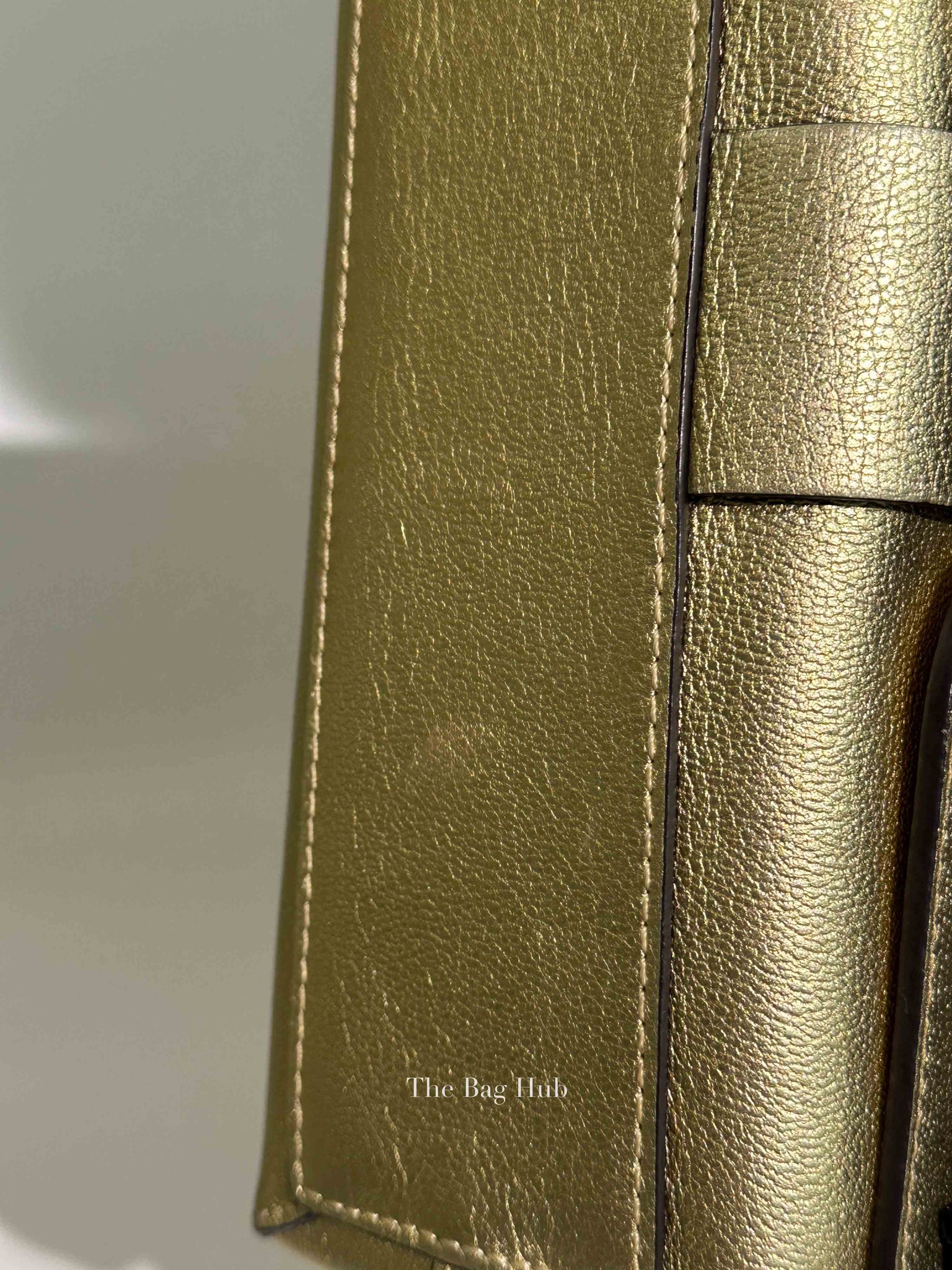 Louis Vuitton Gold Leather Very Chain Bag