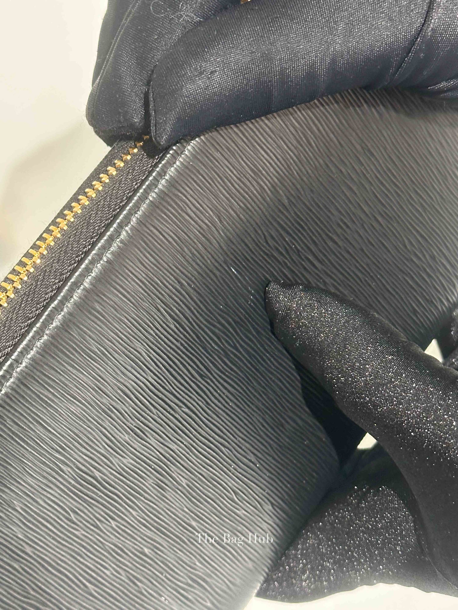 Prada Black Leather Vitello Move Zip Around Long Wallet 1ML506