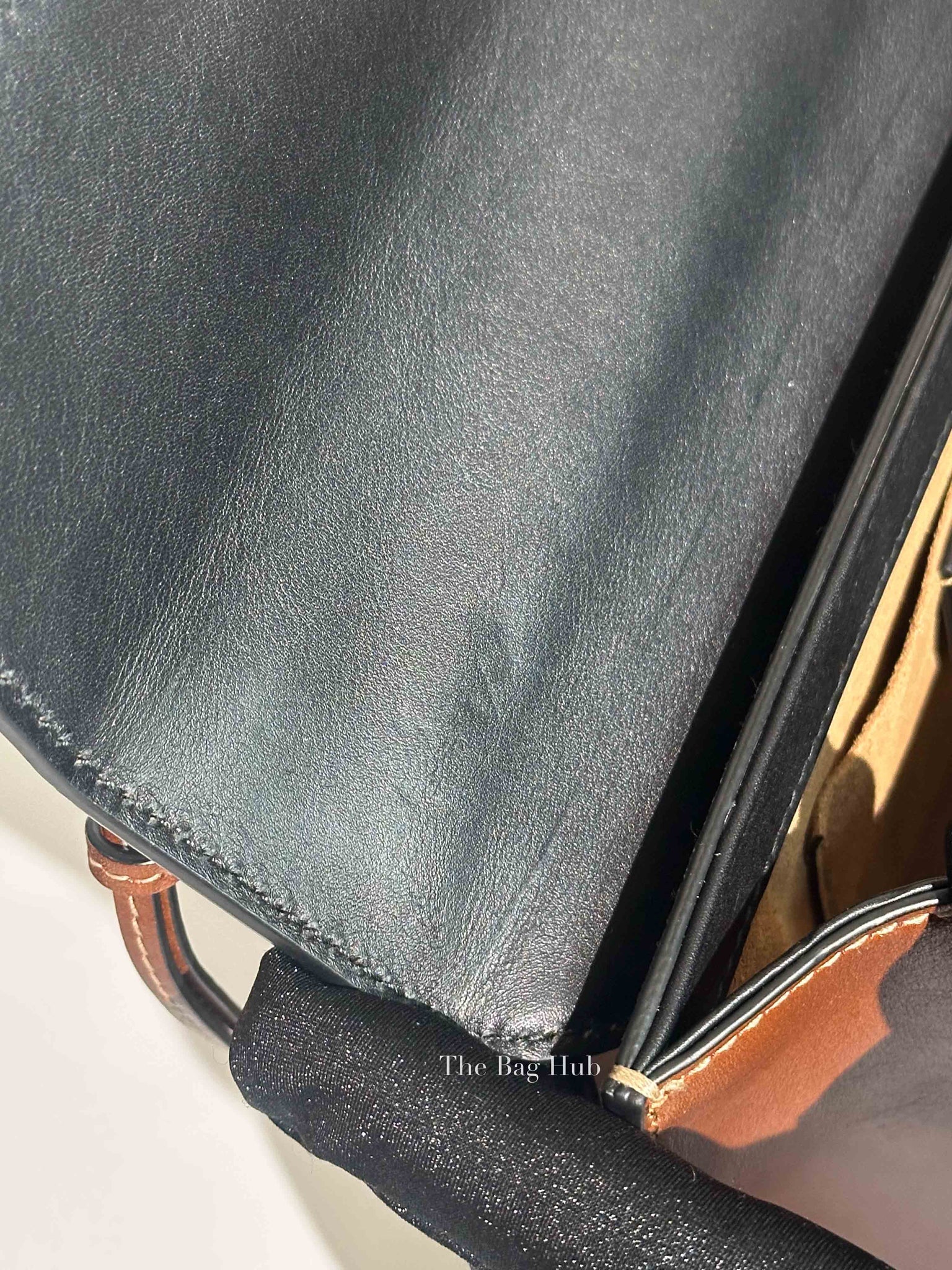 Gucci Black/Beige GG Supreme Monogram Calfskin Small Padlock Shoulder Bag