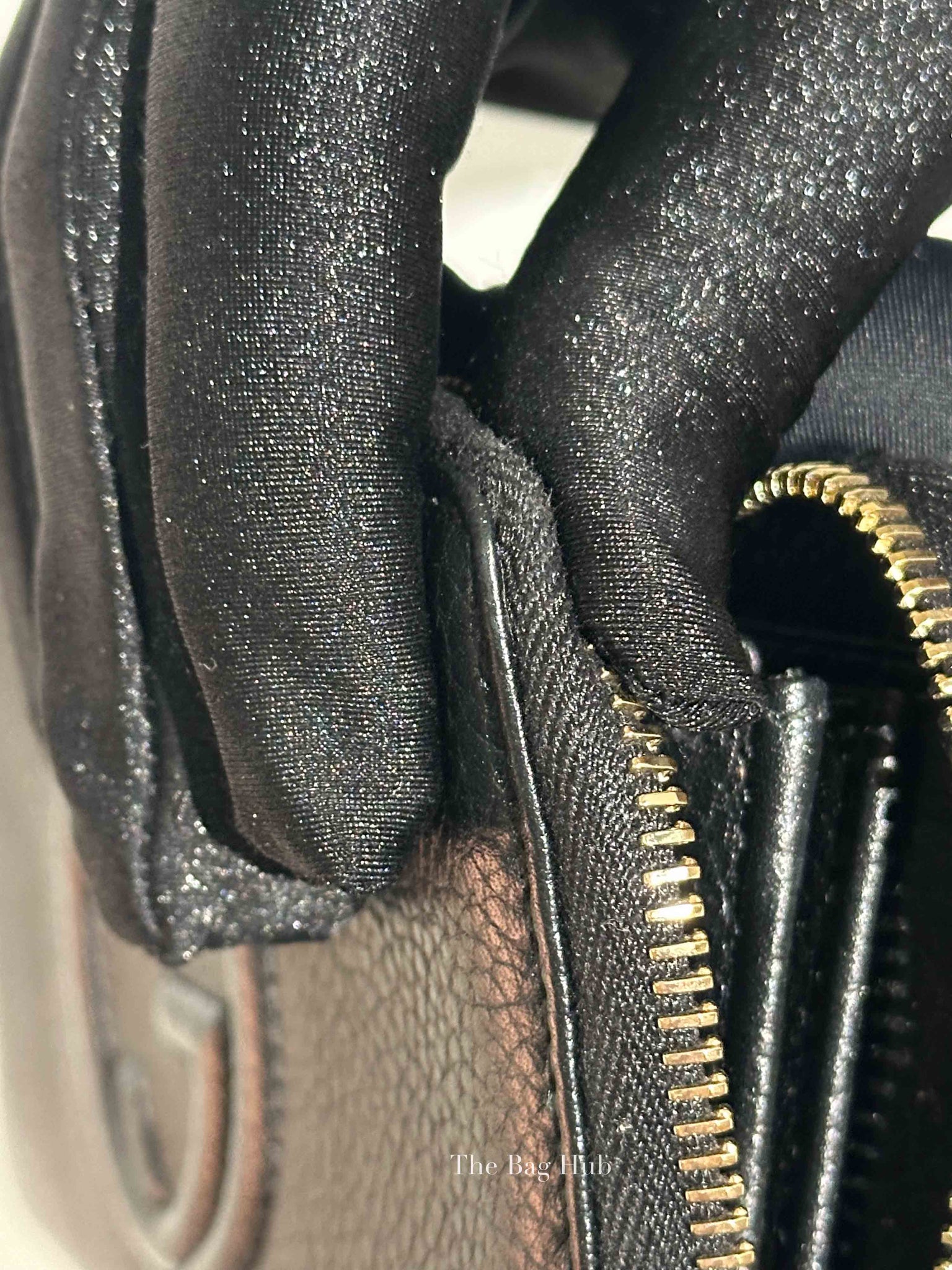 Gucci Black Pebbled Calfskin Soho Zip Around Long Wallet