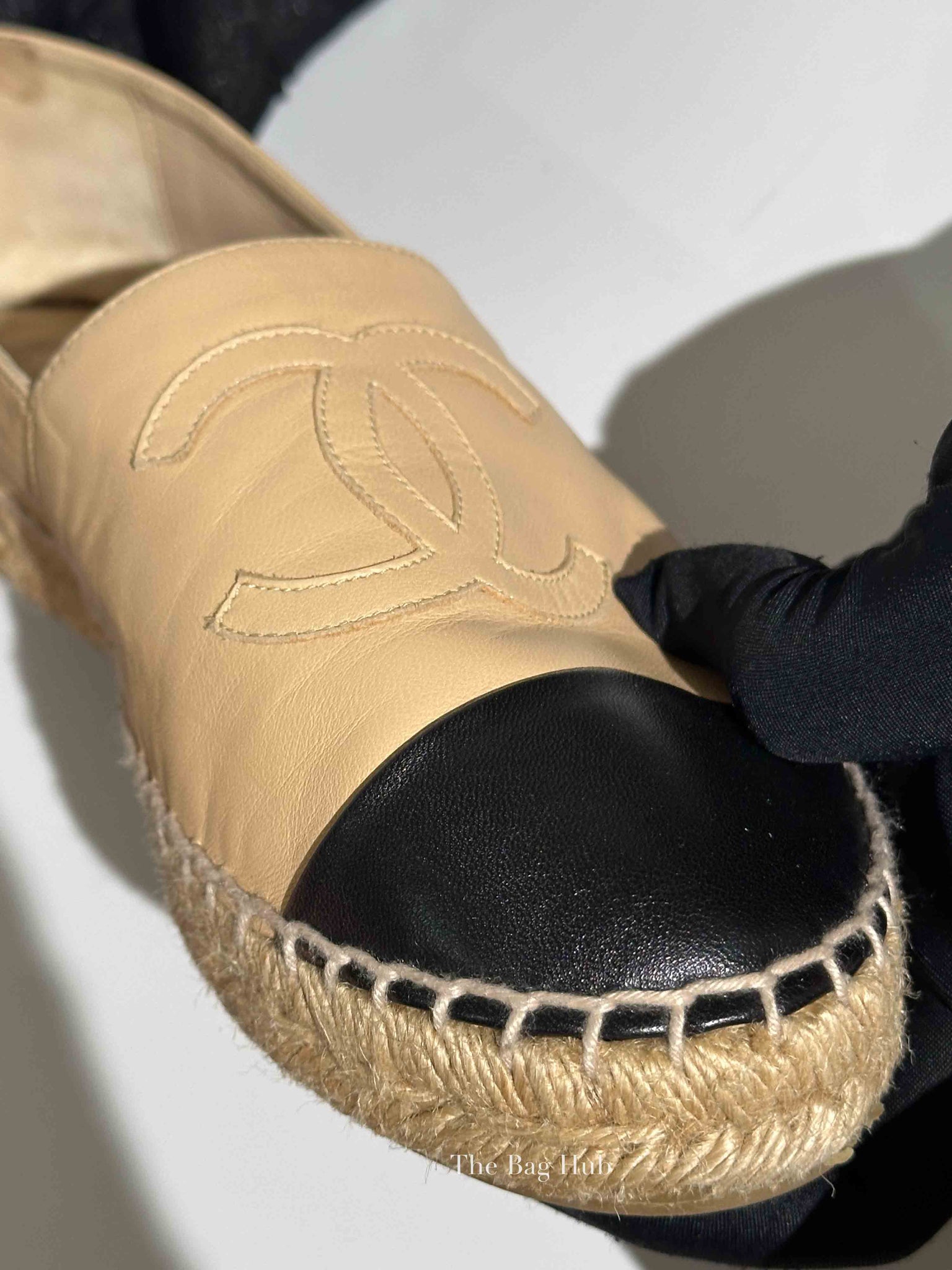 Chanel Beige/Black Lambskin Espadrilles Size 37