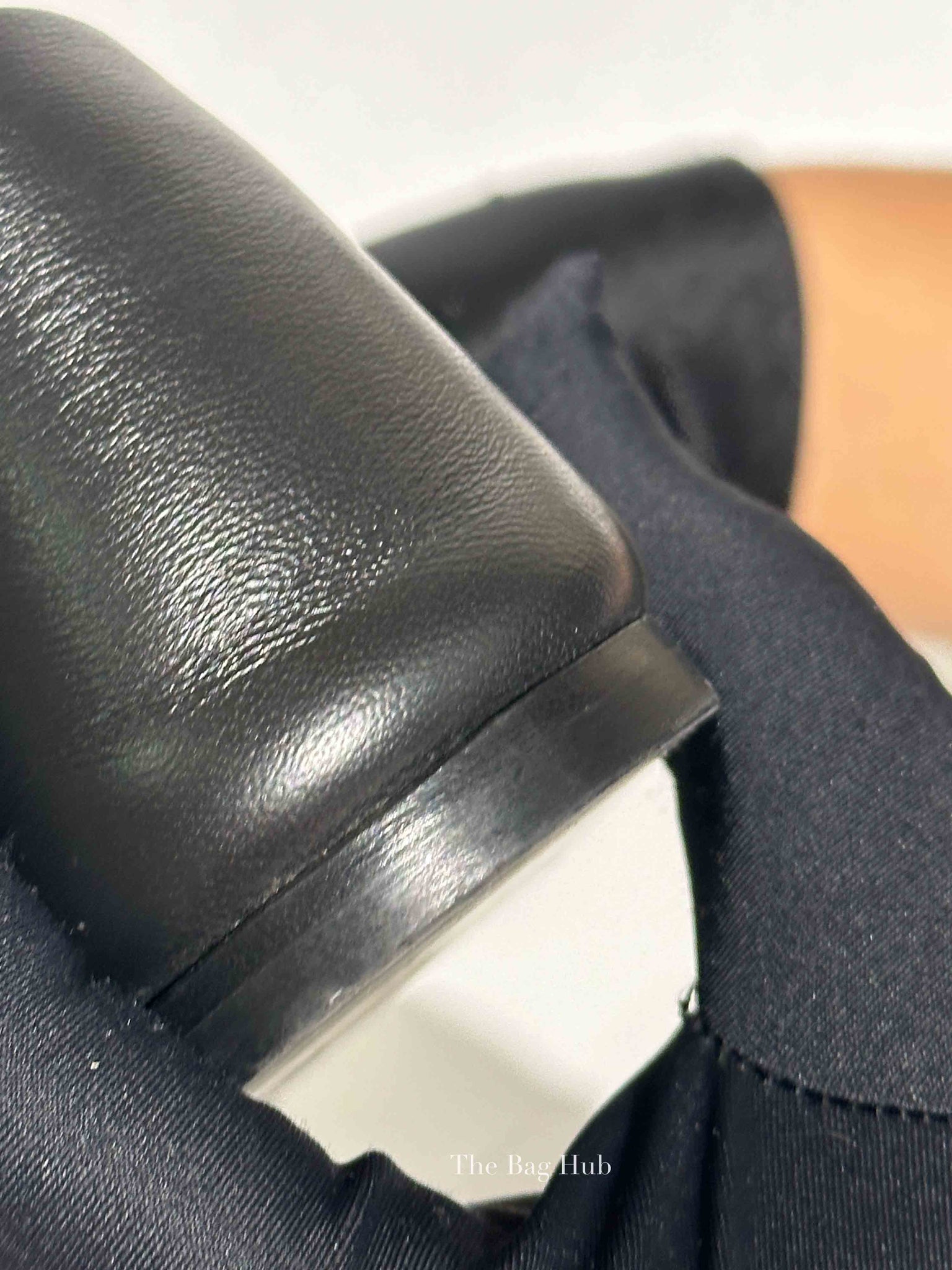 Valentino Garavani Black Leather VLogo Locker Mary Jane Ballerina Flats Size 37