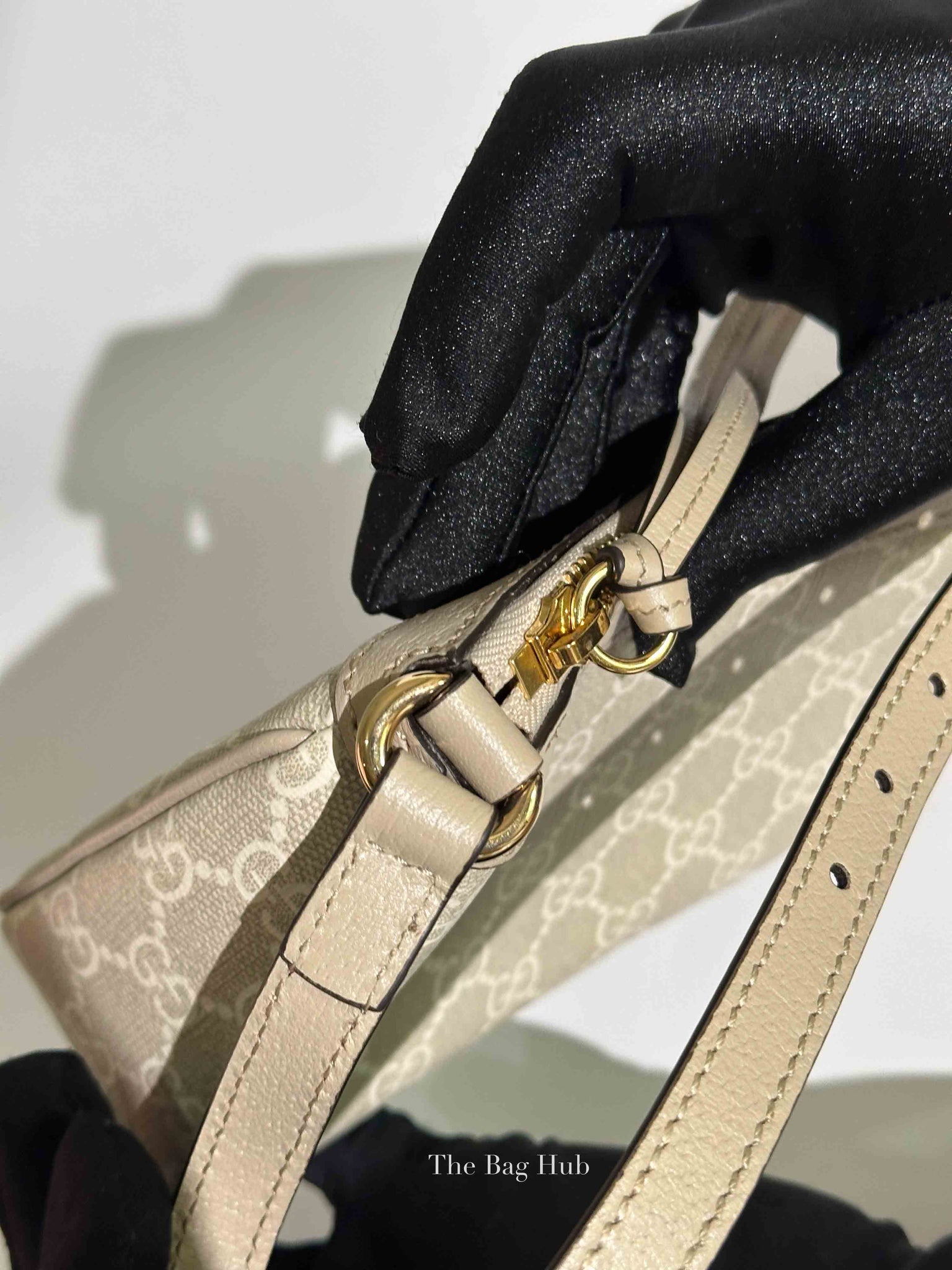 Gucci Beige/White GG Supreme Canvas Ophidia Small Shoulder Bag