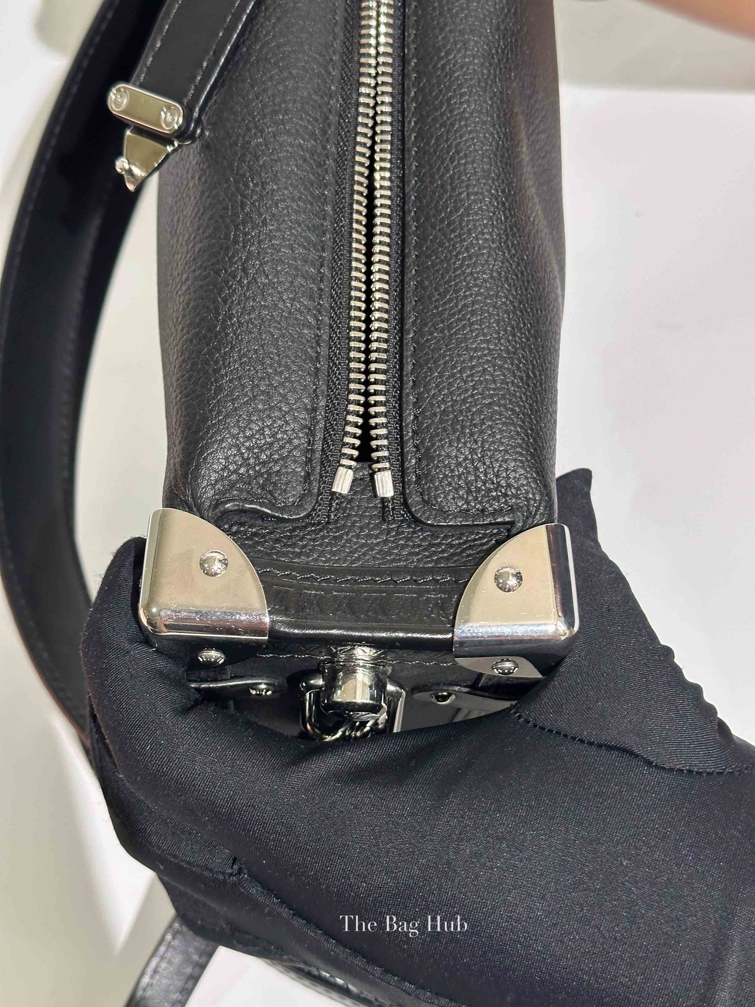 Louis Vuitton Black Grained Calf Side Trunk MM Bag