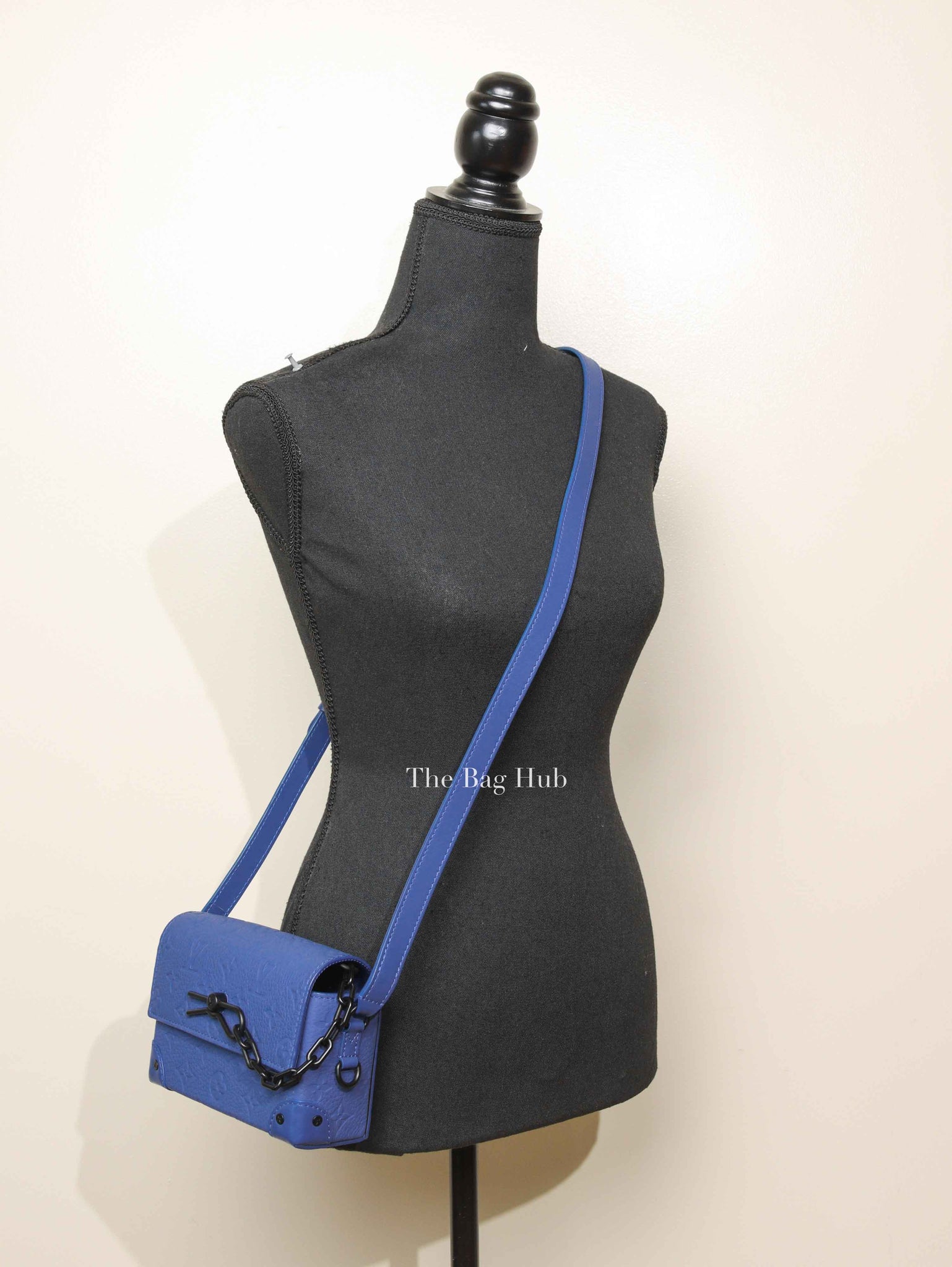 Louis Vuitton Sapphire Taurillon Monogram Steamer Wearable Wallet