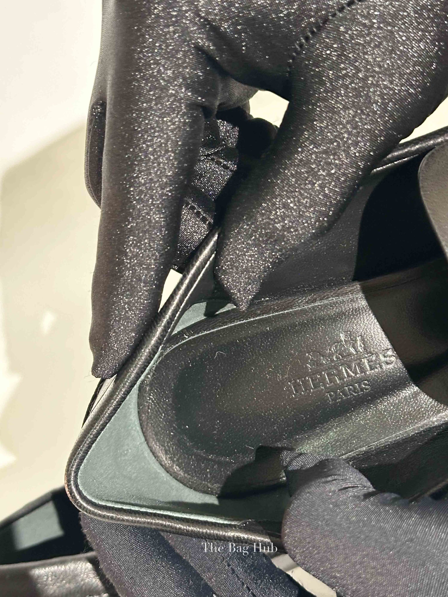 Hermes Black Leather Pointed Pumps Size 37