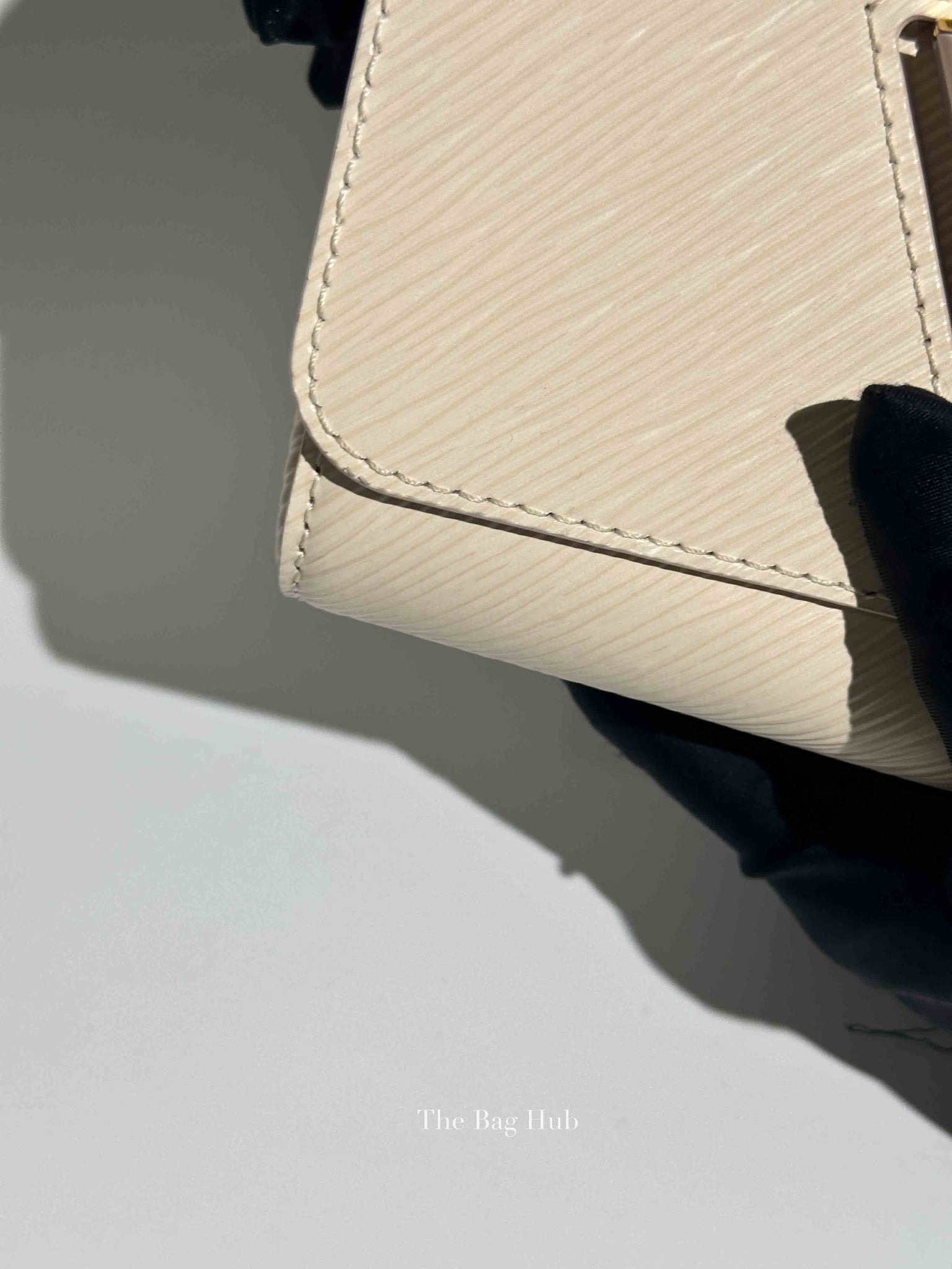 Louis Vuitton Quartz Epi PM Twist Braided Chain Shoulder Bag