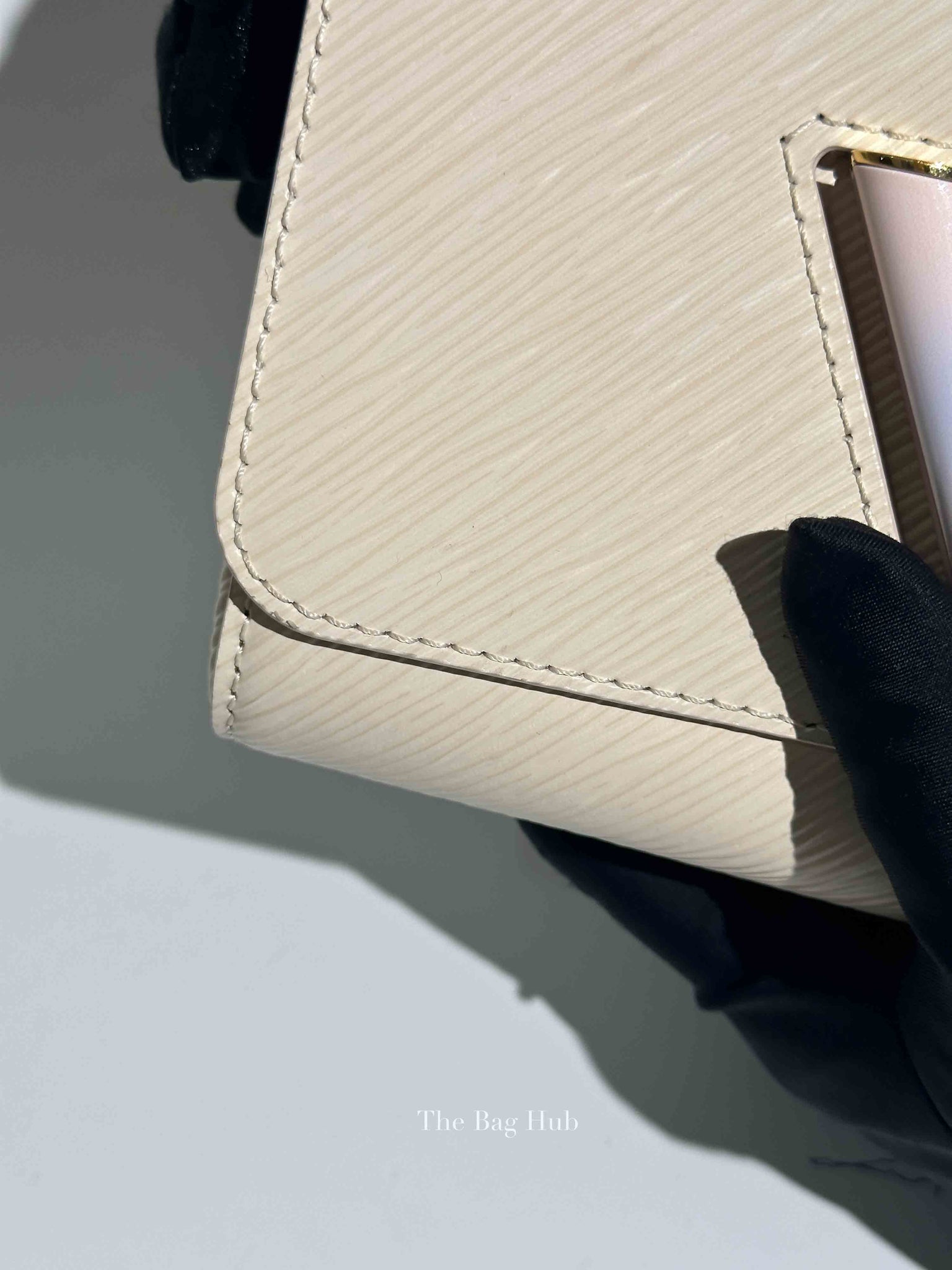 Louis Vuitton Quartz Epi PM Twist Braided Chain Shoulder Bag