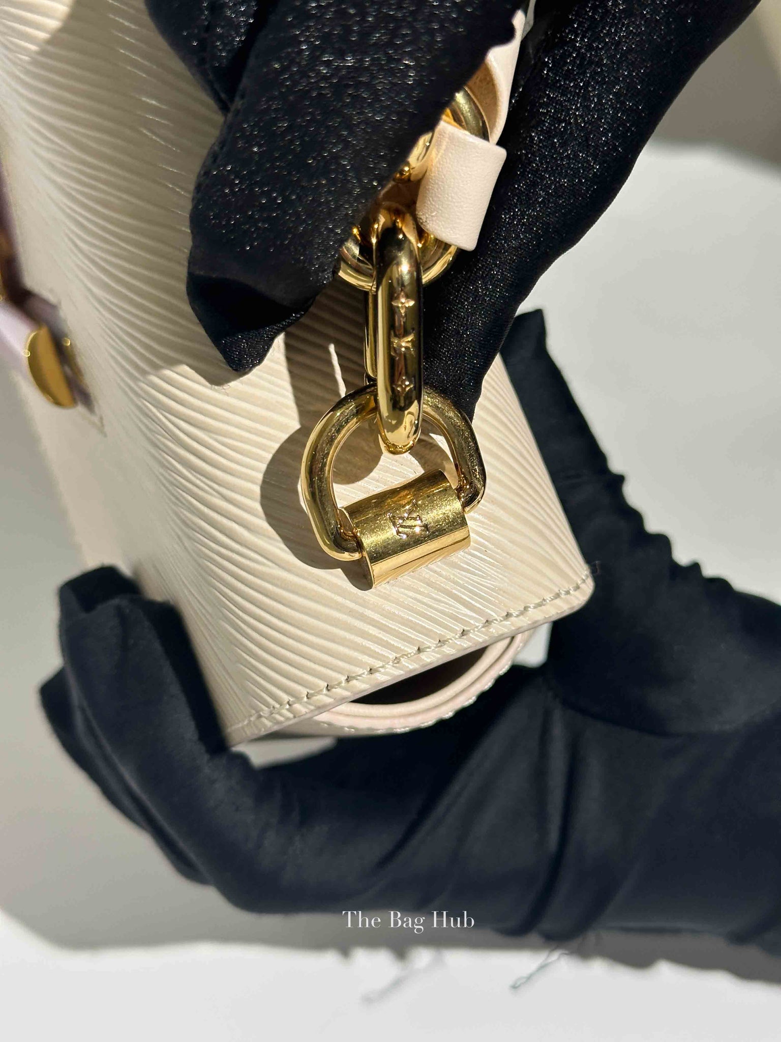 Louis Vuitton Quartz Epi PM Twist Braided Chain Shoulder Bag