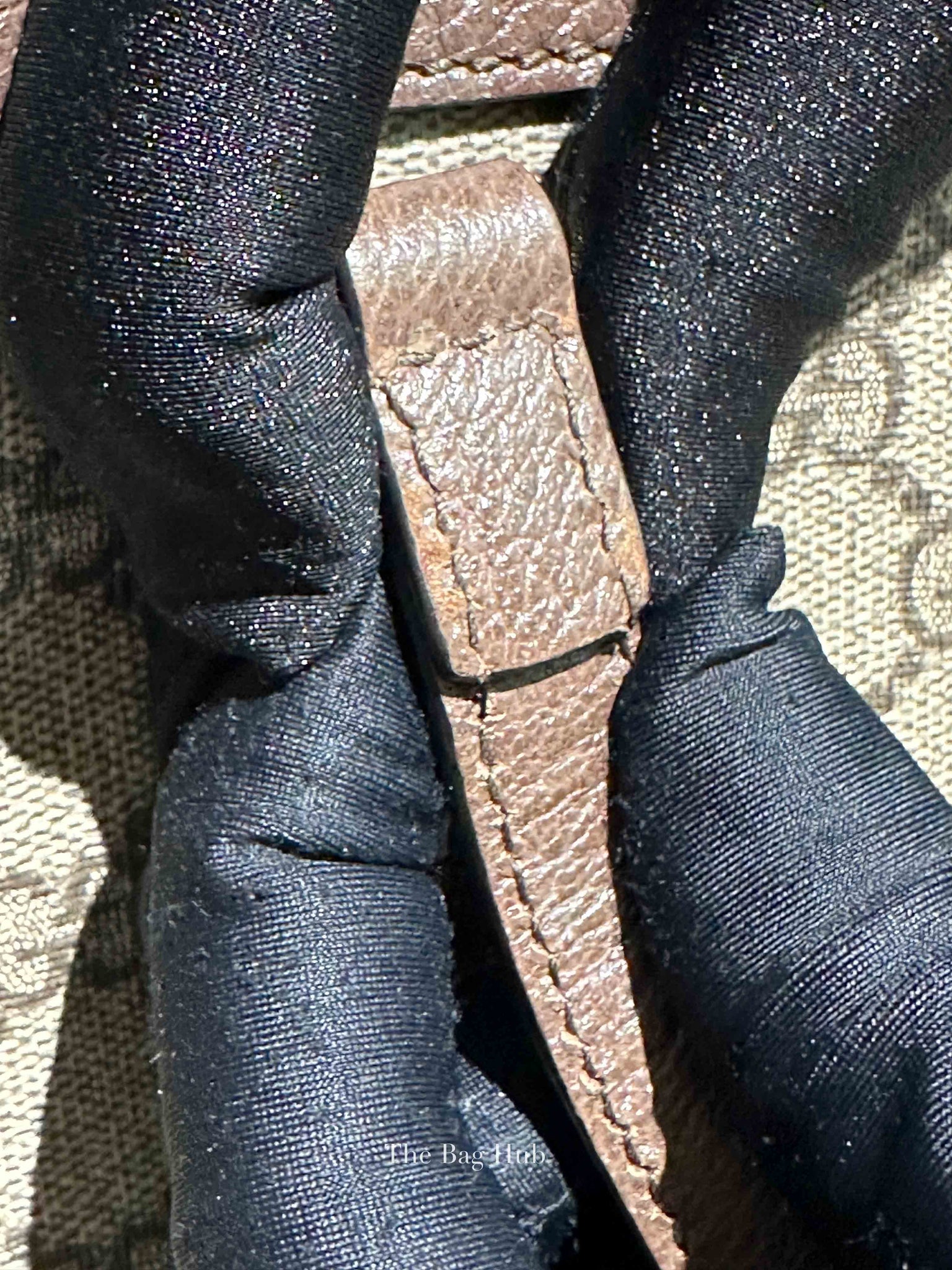 Gucci Beige/Ebony GG Canvas Web Ophidia Medium Tote Bag