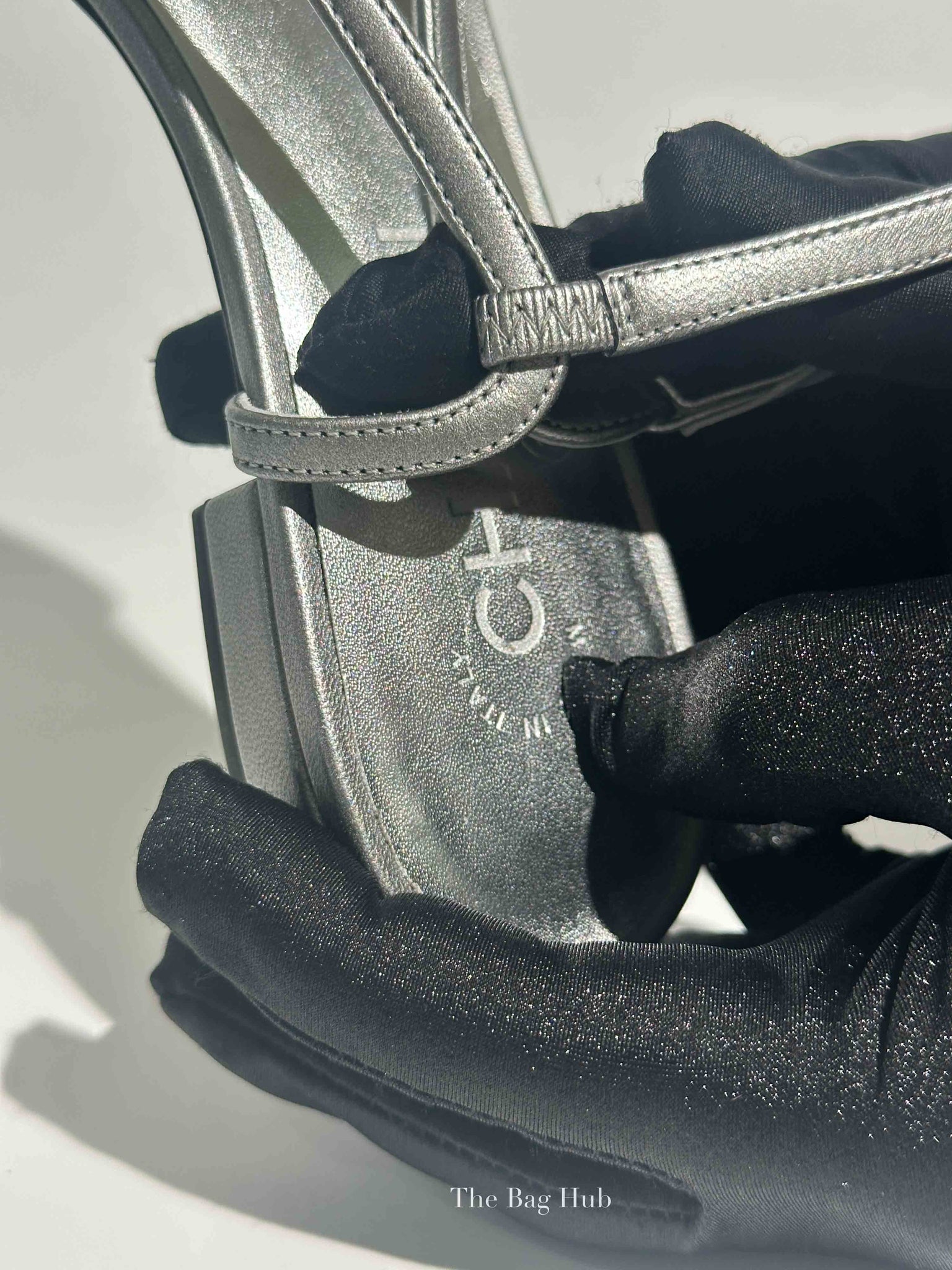 Chanel Black/Silver Metallic Lambskin Cap Toe CC Slingback Flats Size 37.5 C