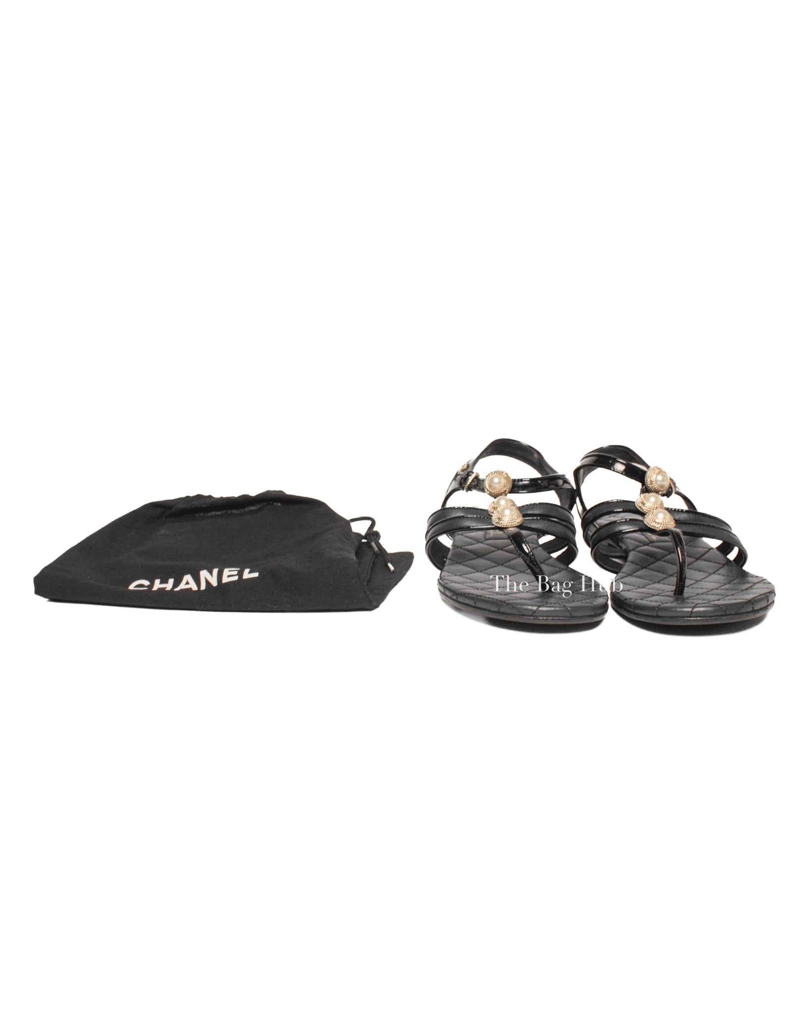 Chanel Navy Blue/Black Patent/Leather Faux Pearl Embellished Sandals Size 37.5