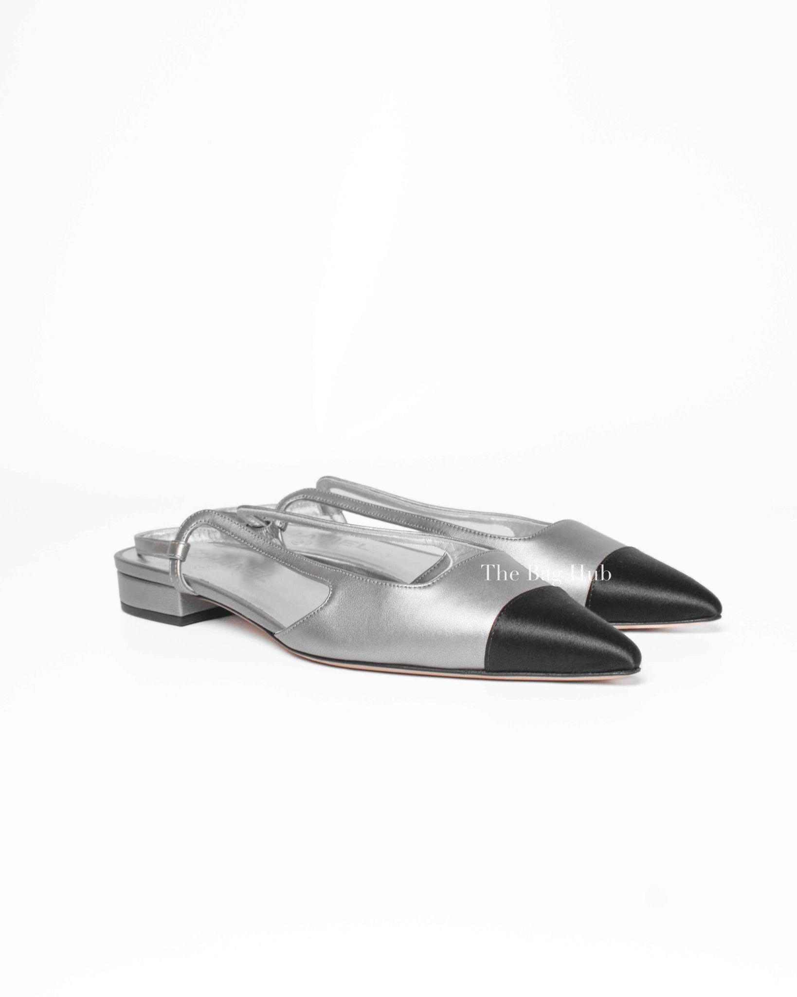 Chanel Black/Silver Metallic Lambskin Cap Toe CC Slingback Flats Size 37.5 C