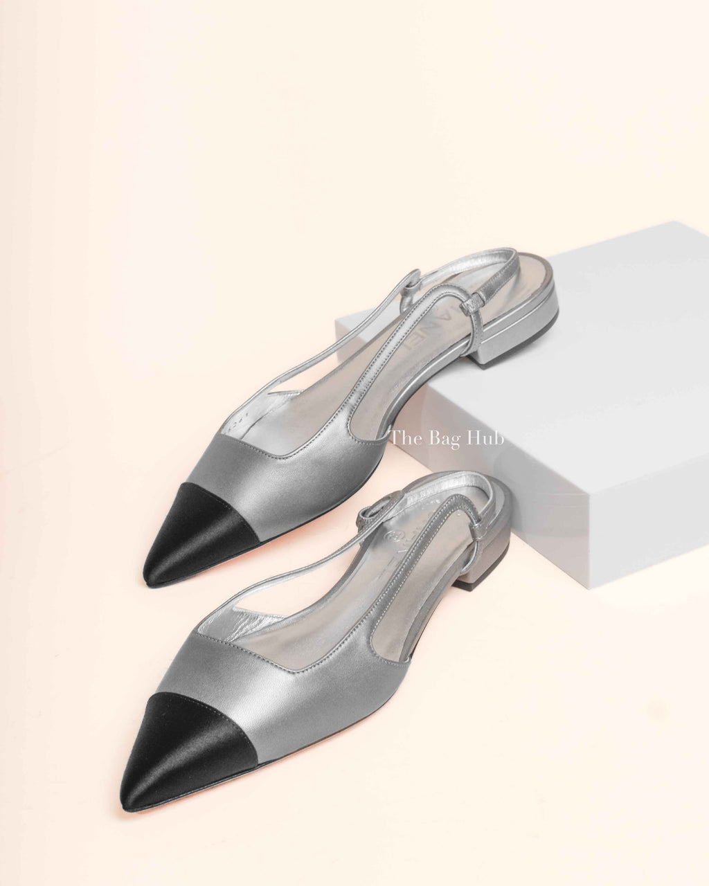 Chanel Black/Silver Metallic Lambskin Cap Toe CC Slingback Flats Size 37.5 C