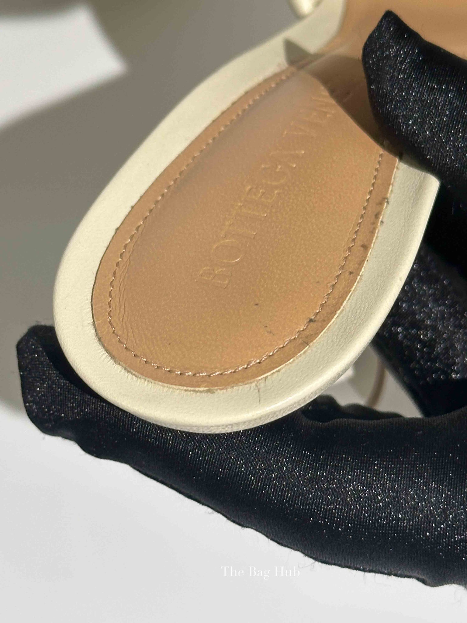 Bottega Veneta Wax Shiny Nappa Intrecciato The Board Sandals Size 36