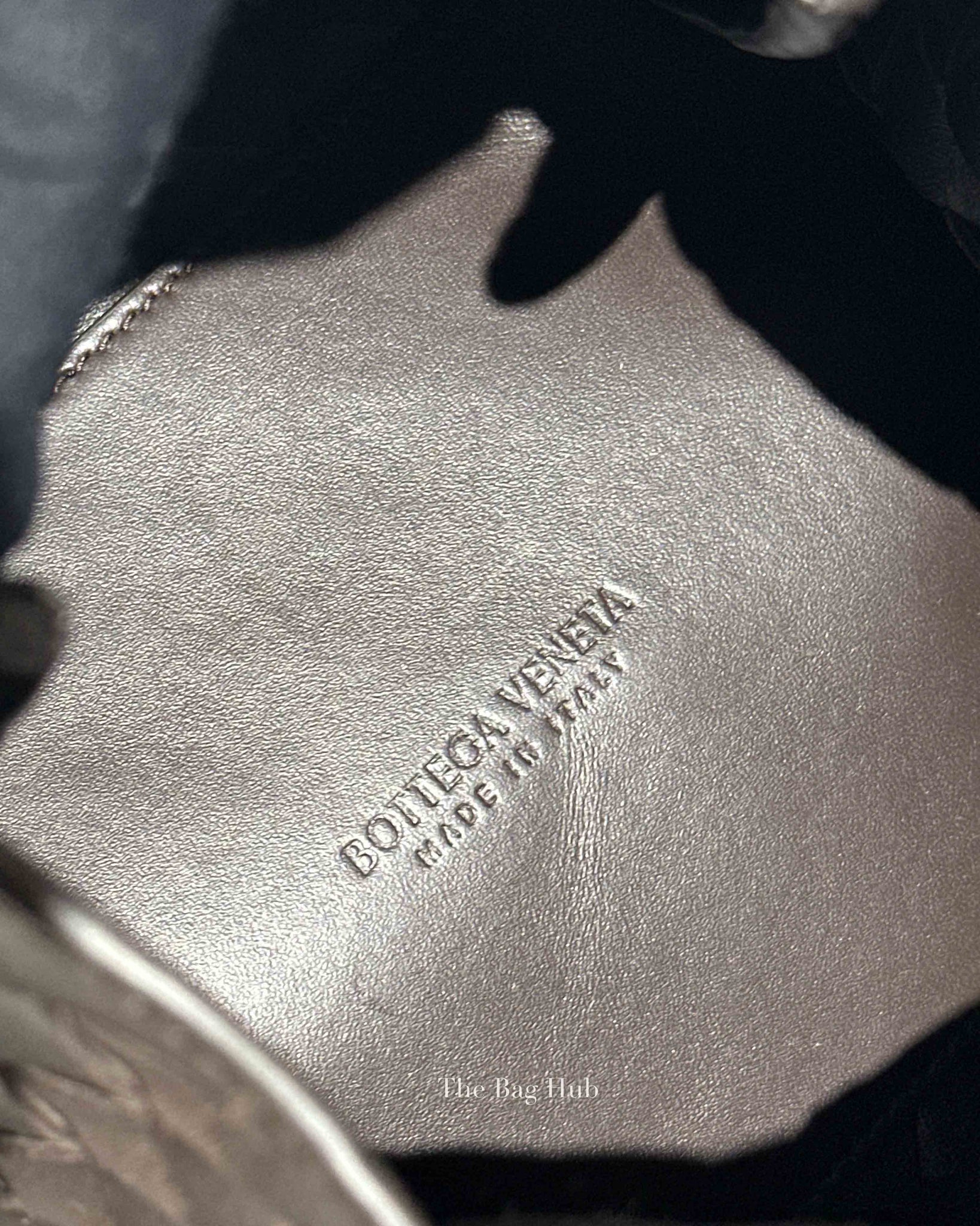 Bottega Veneta Fondant Nappa Intrecciato Small Parachute Bag