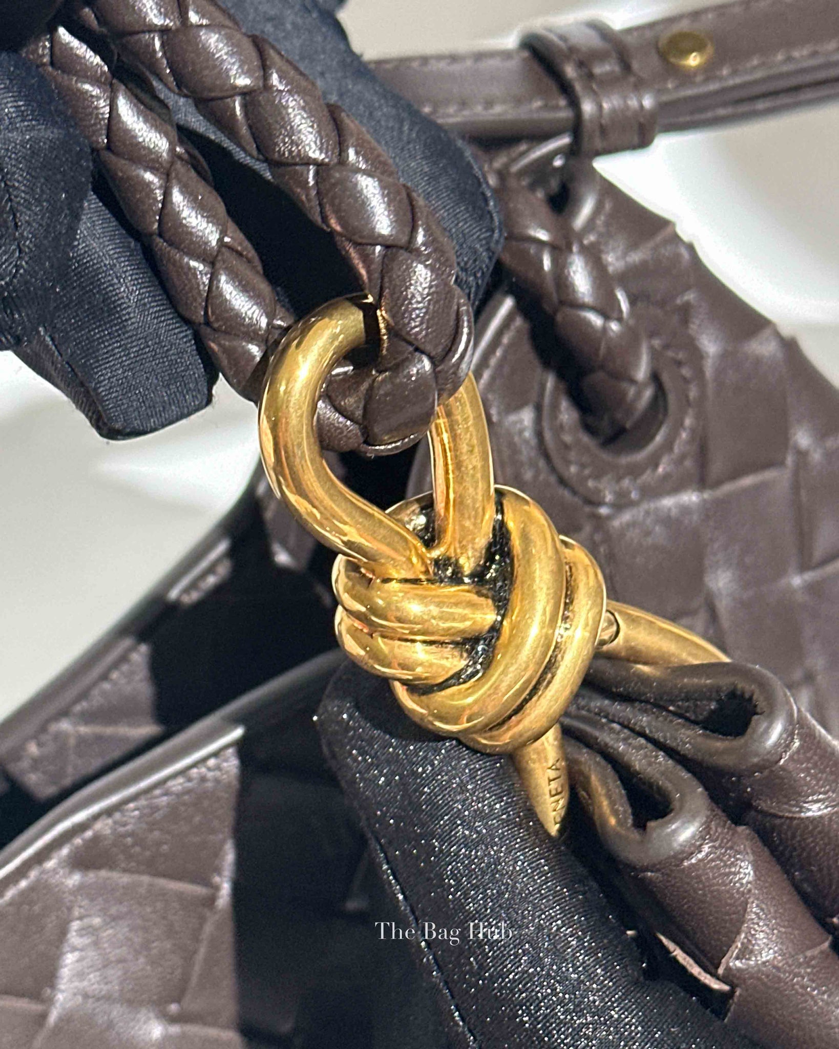 Bottega Veneta Fondant Nappa Intrecciato Small Parachute Bag