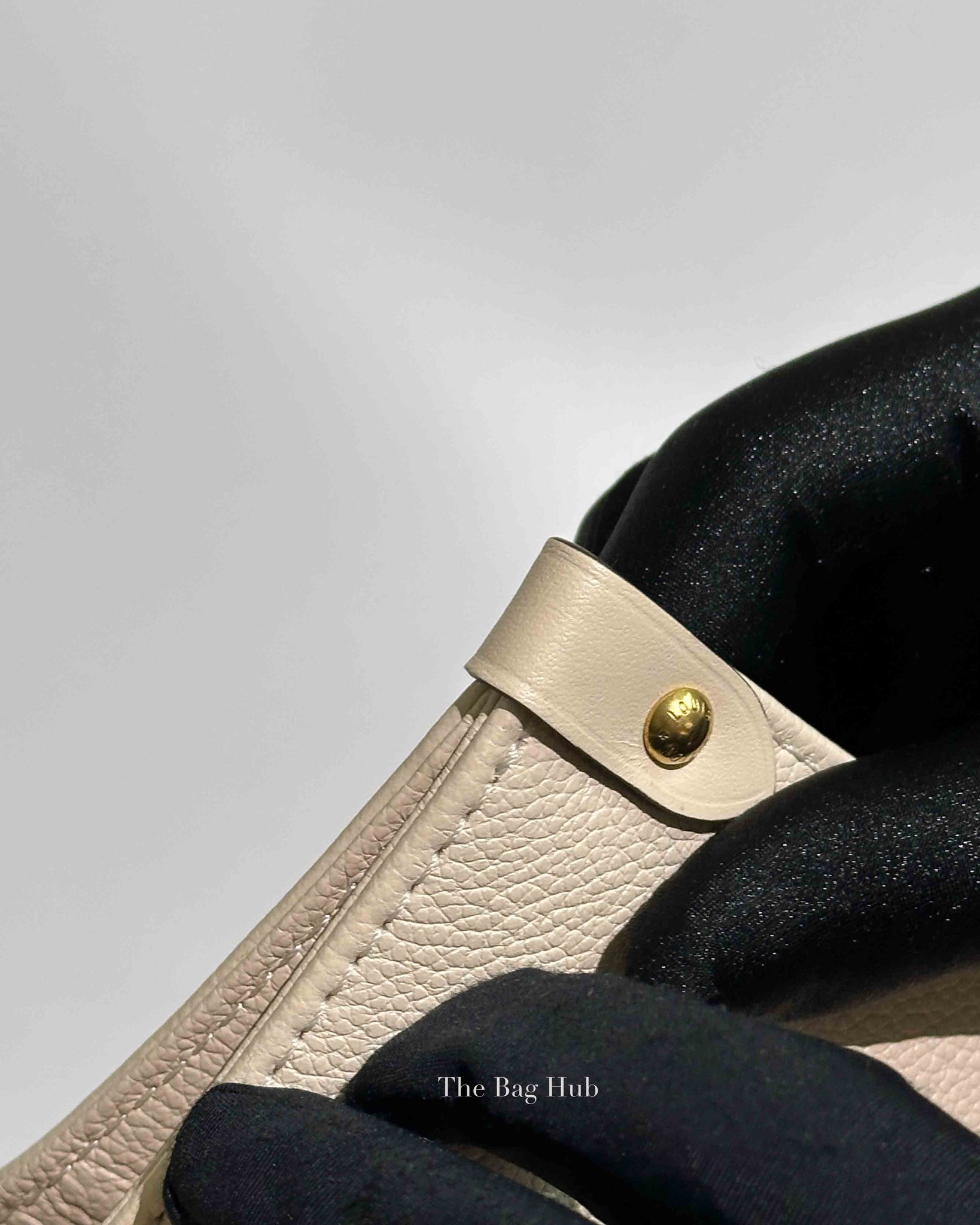 Louis Vuitton Cream Monogram Empreinte Leather OnTheGo GM Bag