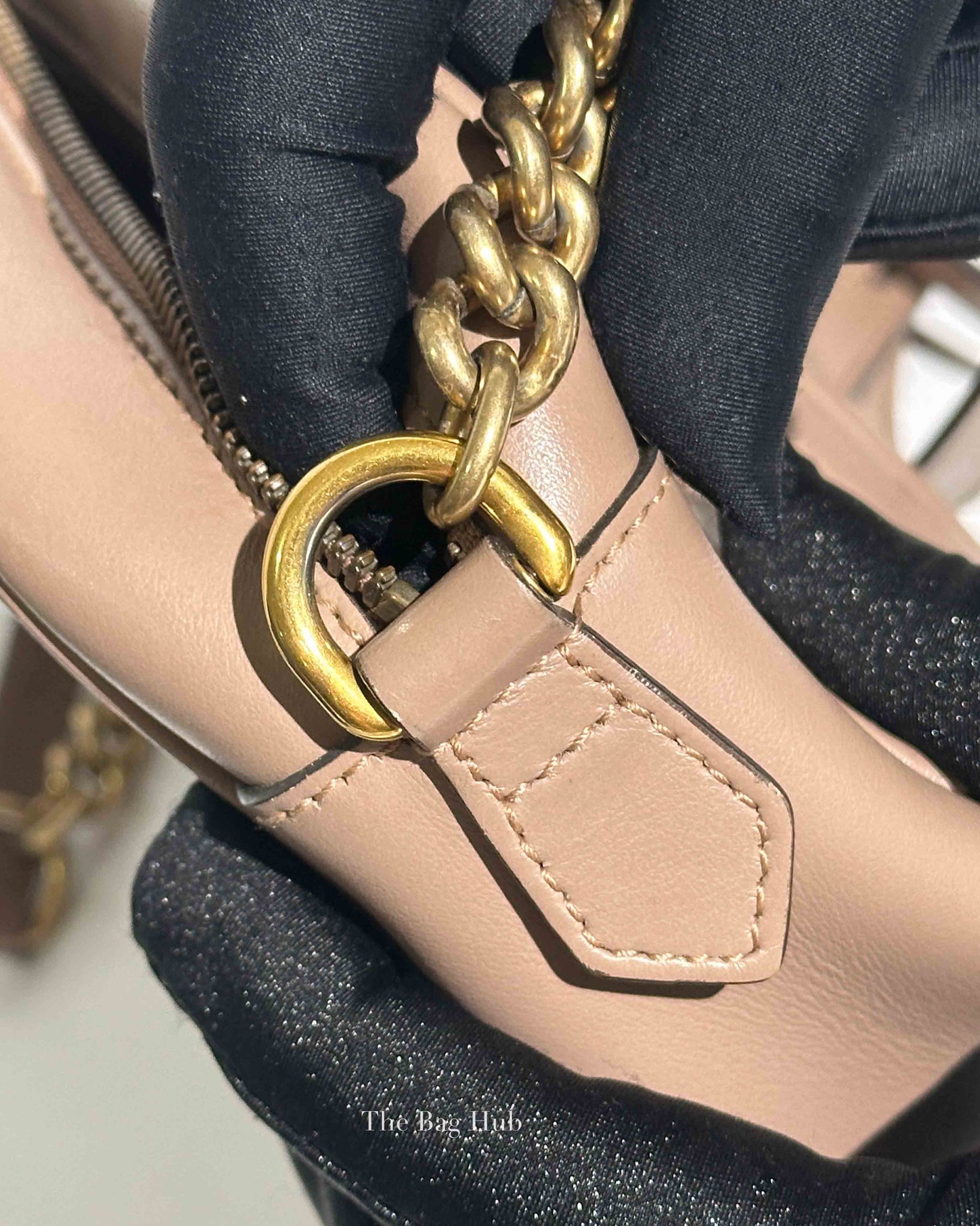 Gucci Porcelain Rose Calfskin Matelasse Small GG Marmont Chain Shoulder Bag