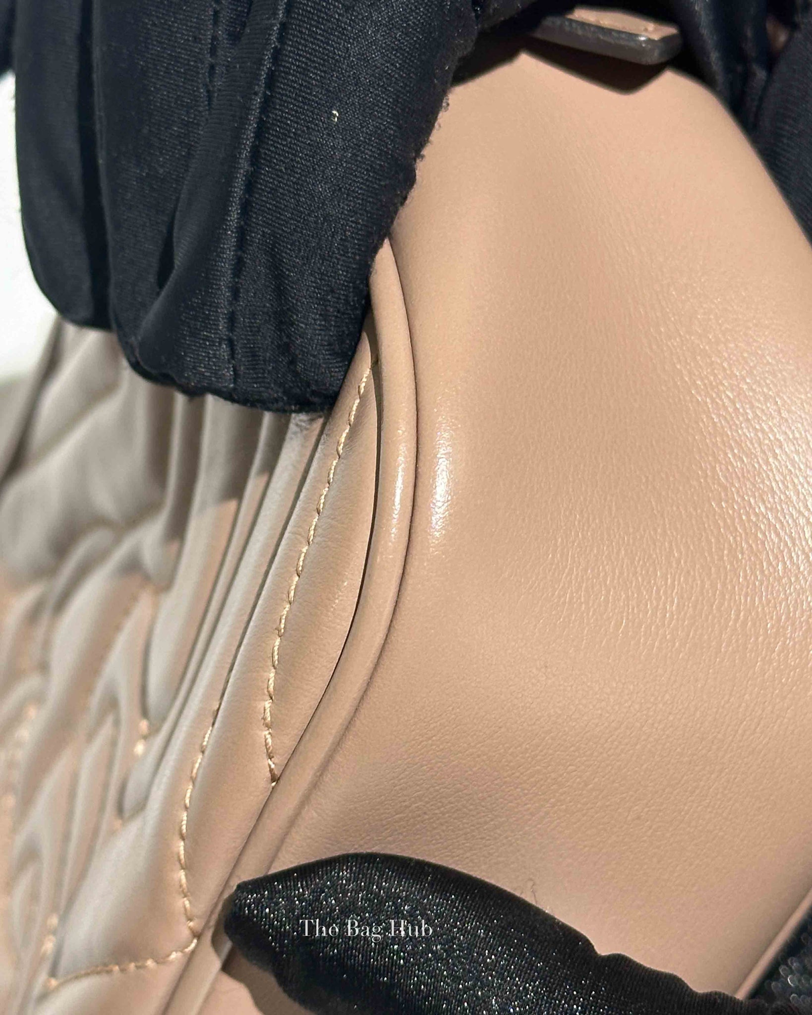 Gucci Porcelain Rose Calfskin Matelasse Small GG Marmont Chain Shoulder Bag