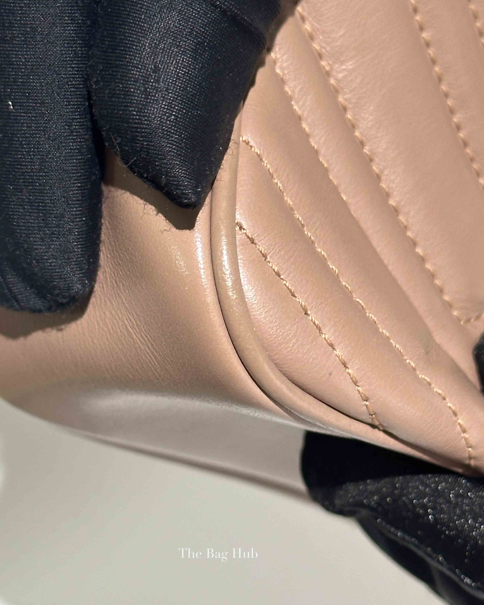 Gucci Porcelain Rose Calfskin Matelasse Small GG Marmont Chain Shoulder Bag