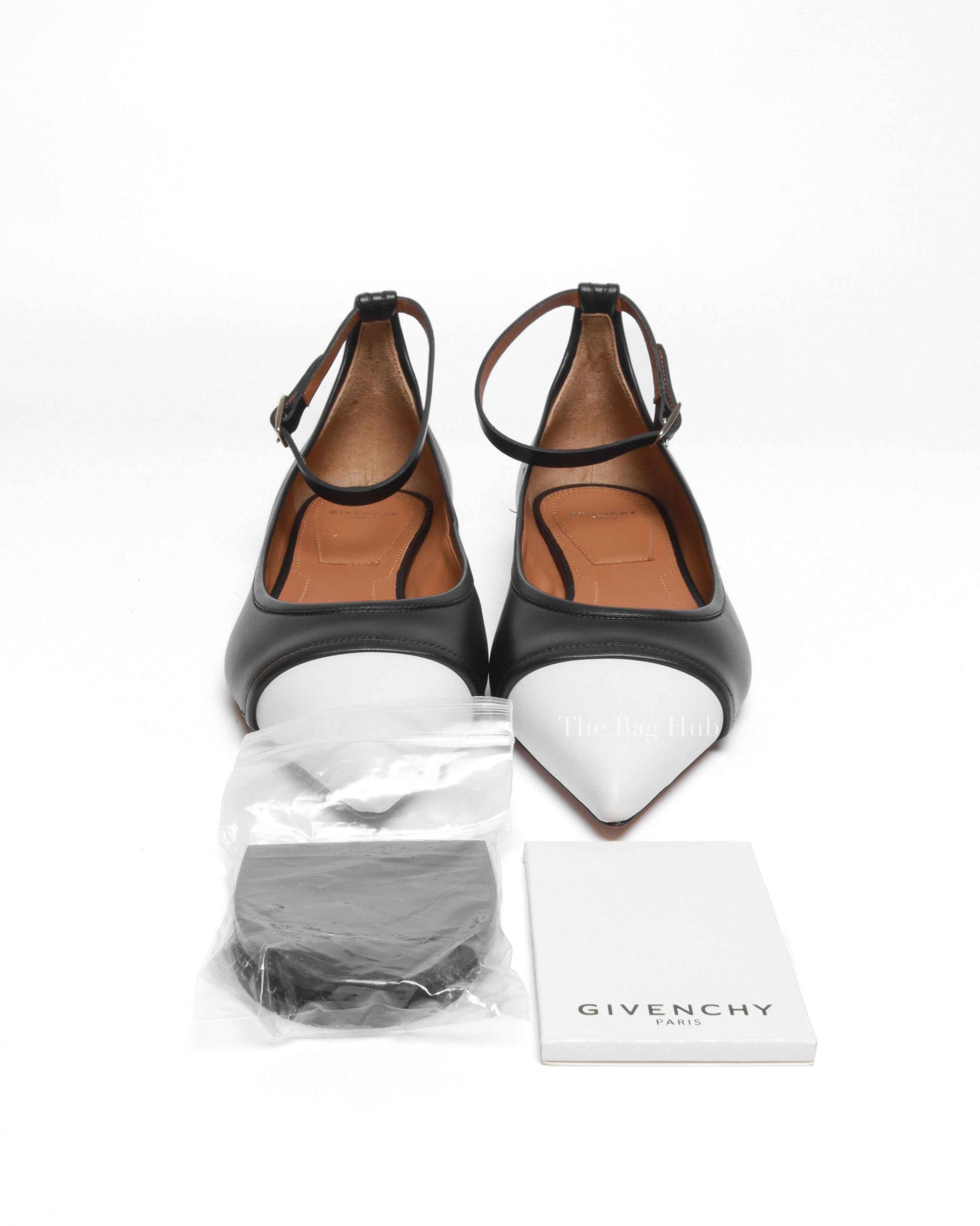 Givenchy Black/White Calfskin Graphic Ankle Strap Ballerina Flats Size 38