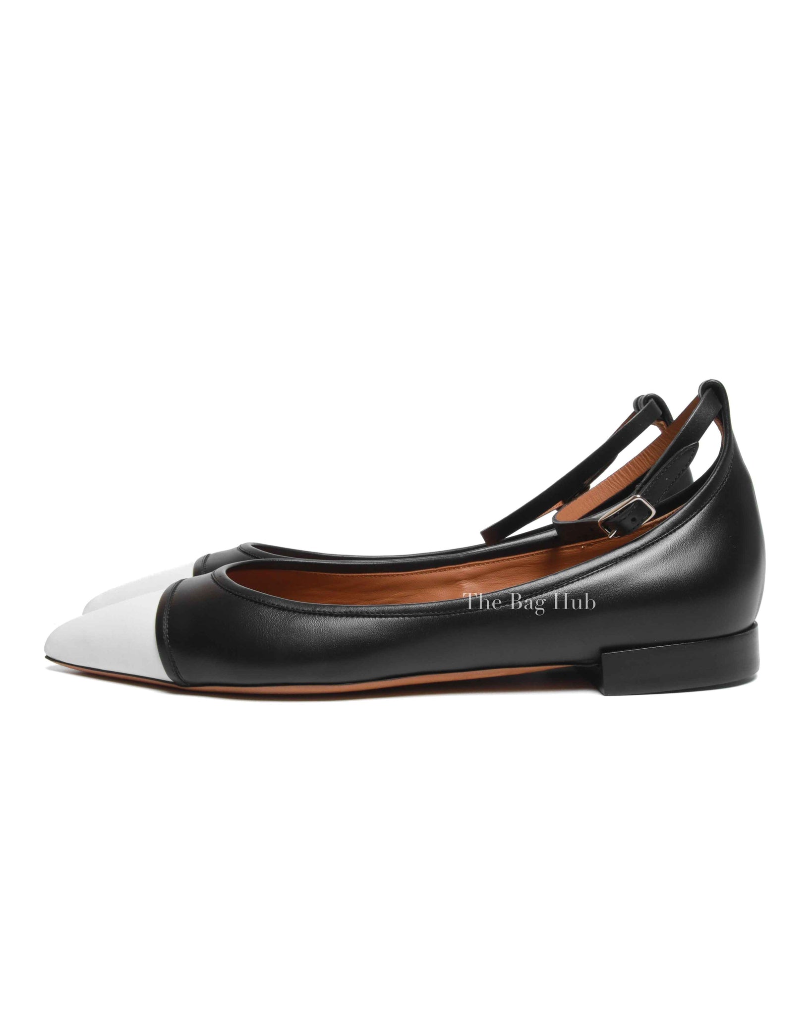 Givenchy Black/White Calfskin Graphic Ankle Strap Ballerina Flats Size 38