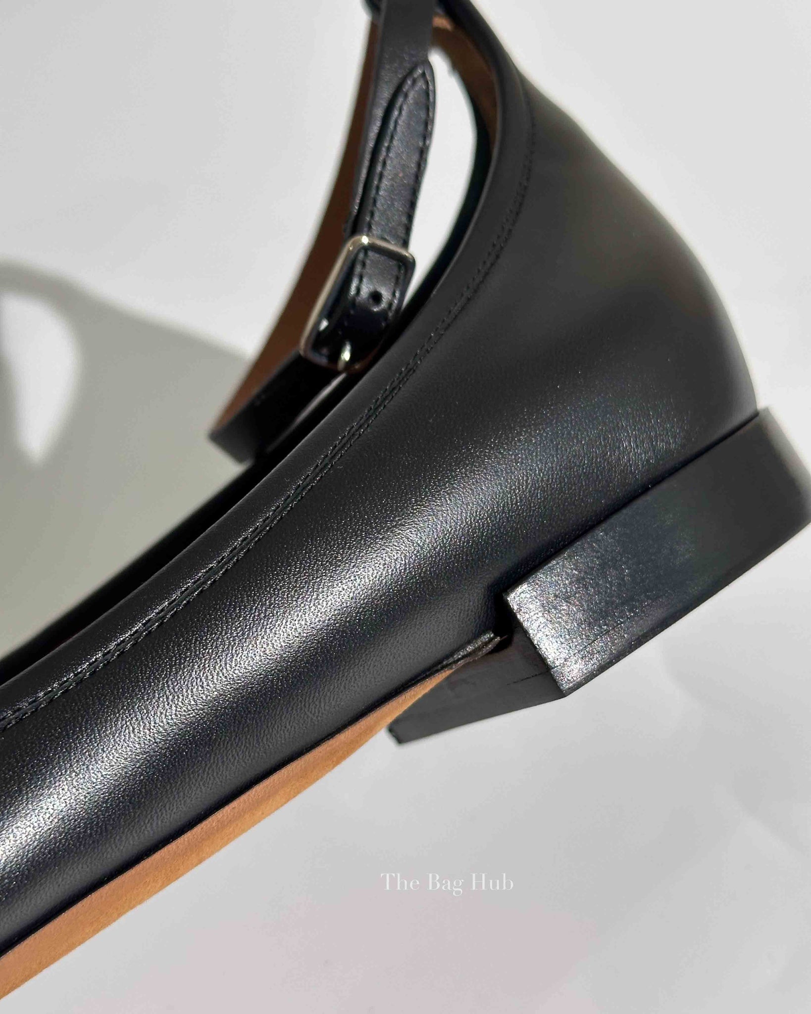 Givenchy Black/White Calfskin Graphic Ankle Strap Ballerina Flats Size 38