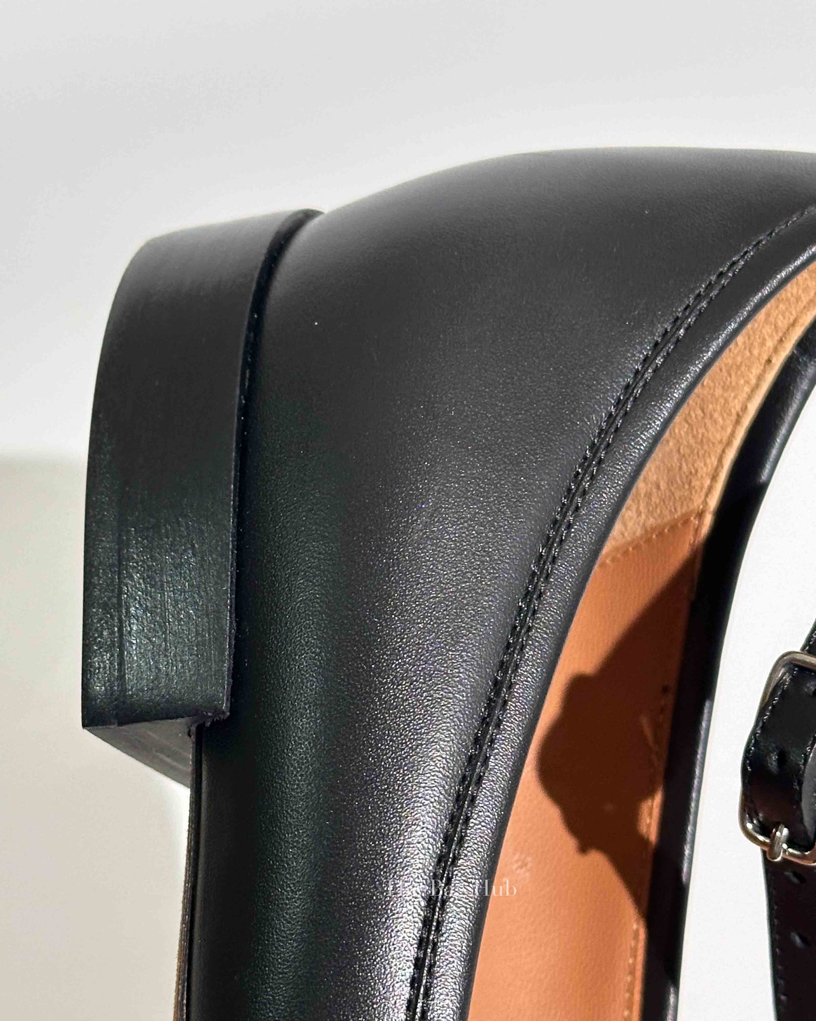 Givenchy Black/White Calfskin Graphic Ankle Strap Ballerina Flats Size 38