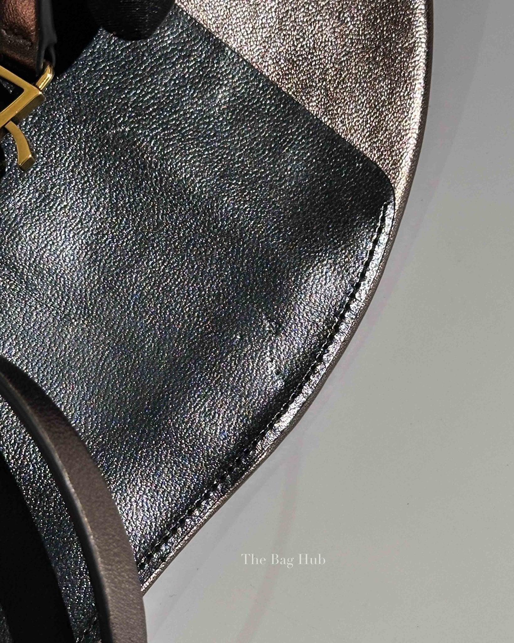 Saint Laurent Cedar Brown Leather Cassandra Flip Flops Size 40