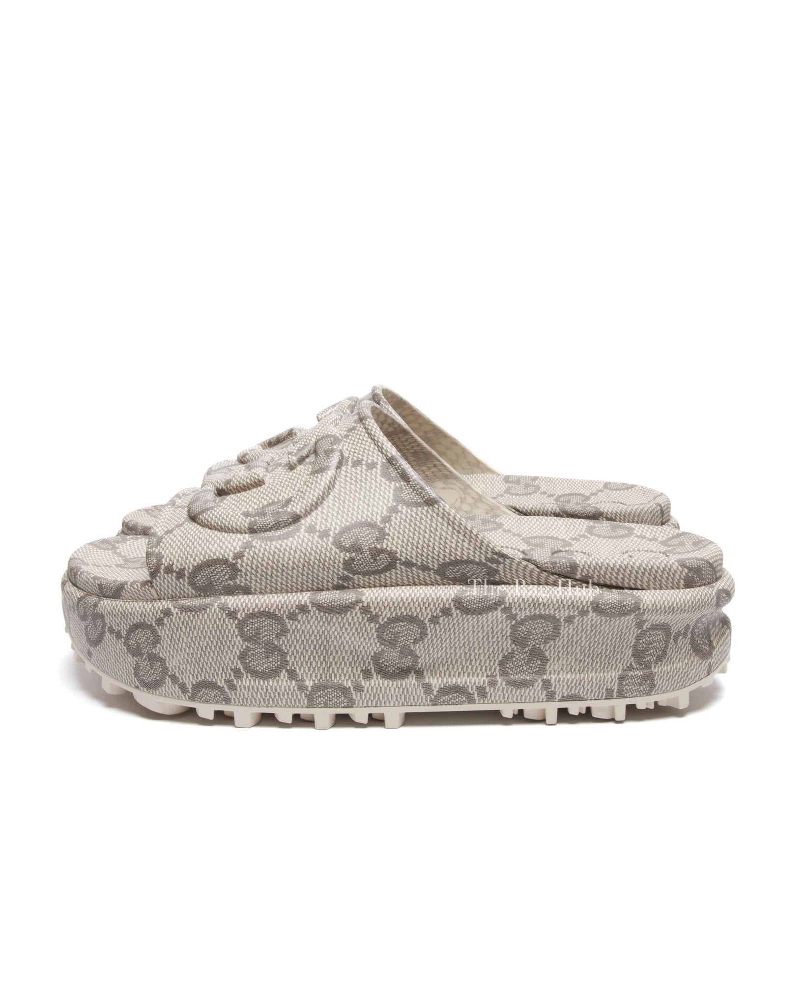 Gucci Beige Rubber Interlocking Sandals Size 38