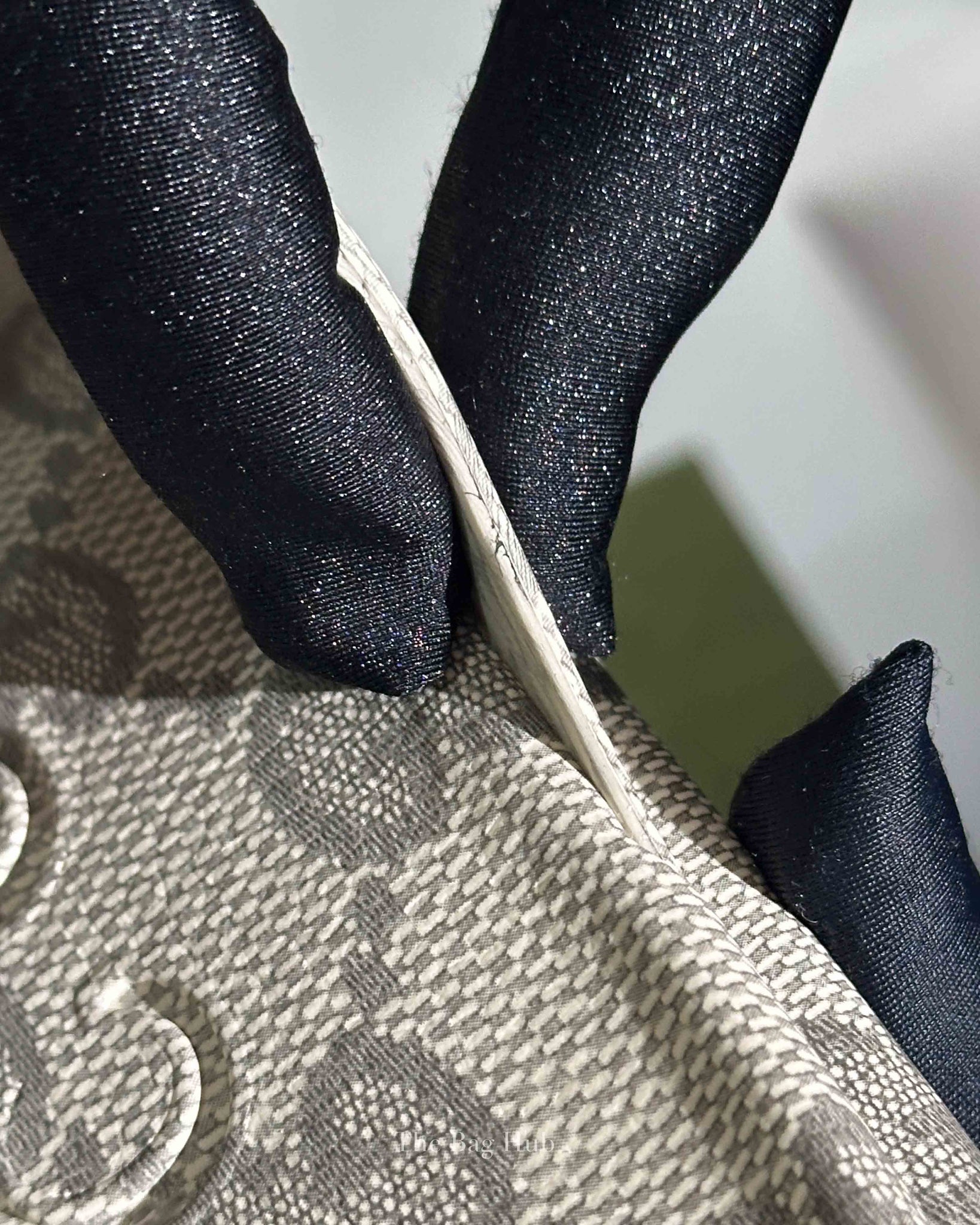 Gucci Beige Rubber Interlocking Sandals Size 38