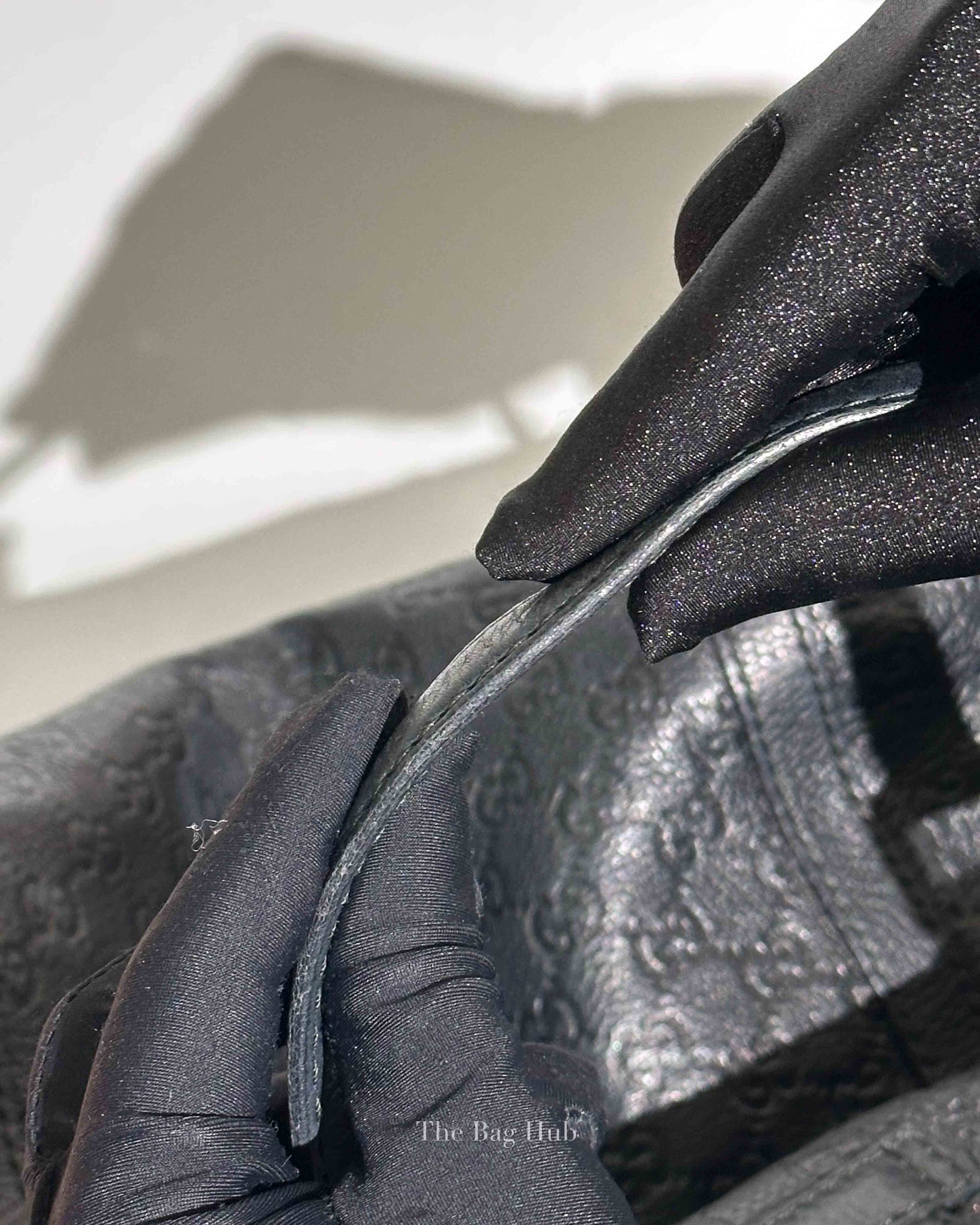 Gucci Black Guccissima New Ladies Web Tote Bag