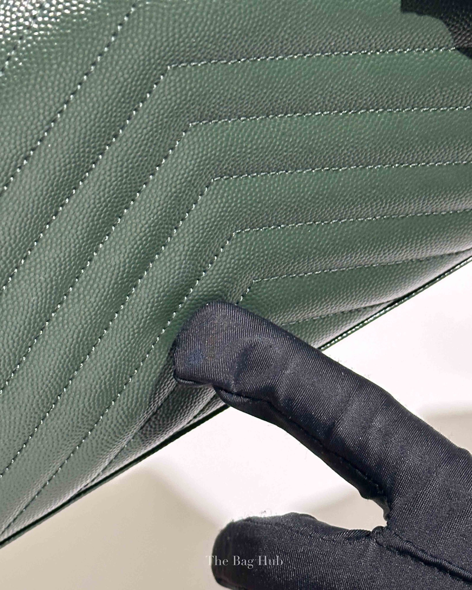 Saint Laurent Dark Emerald Grain De Poudre Classic Cassandre Chain Wallet