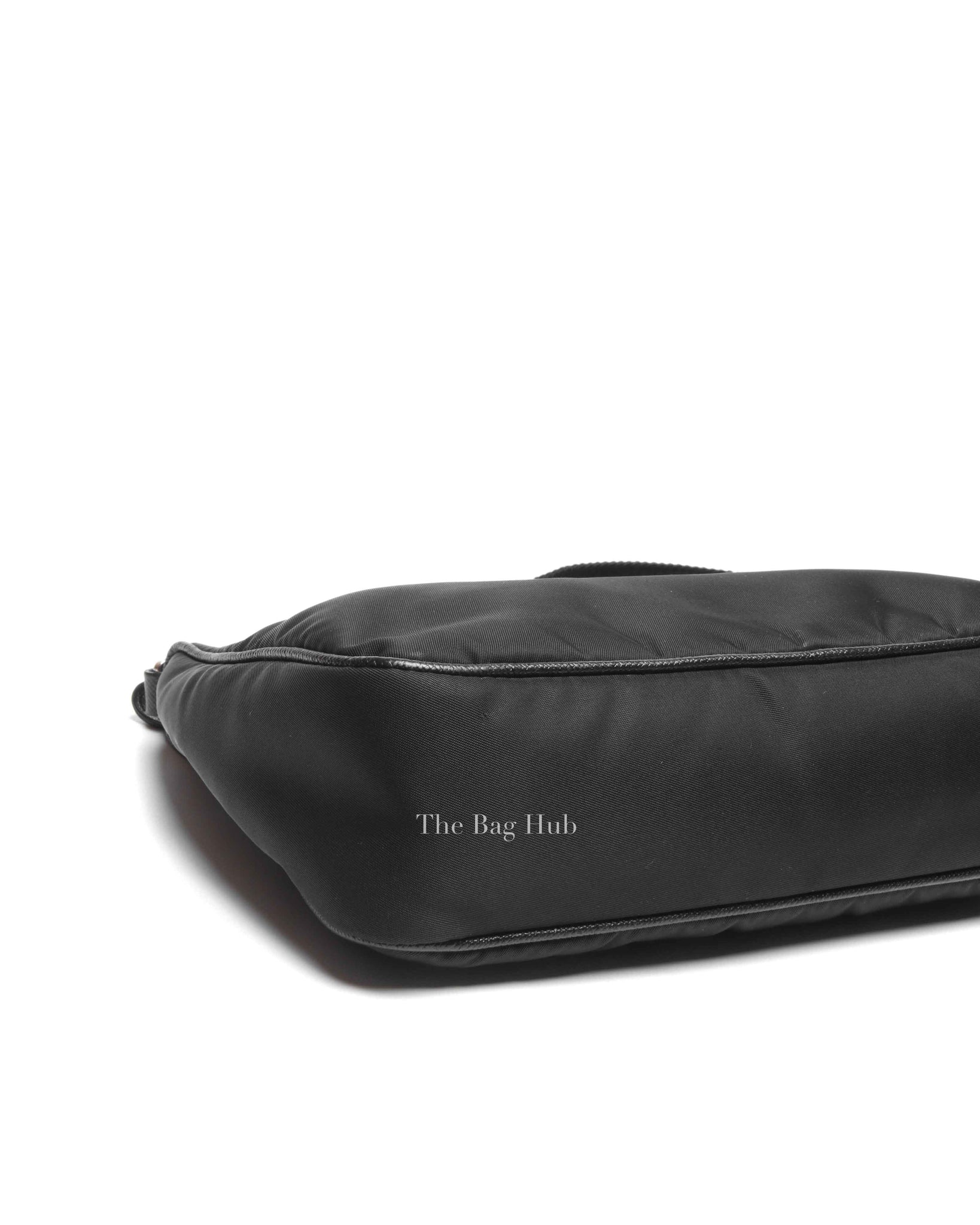 Prada Black Nylon Tessuto Re-Edition 2005 Shoulder Bag 1BH204