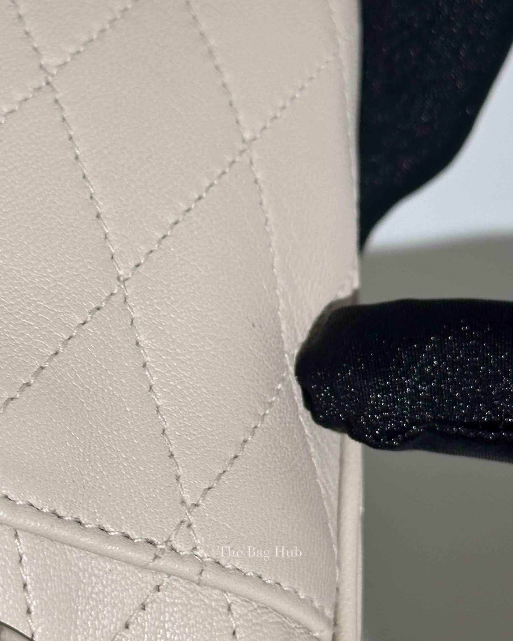 Saint Laurent White Quilted Lambskin Mini Vanity Case