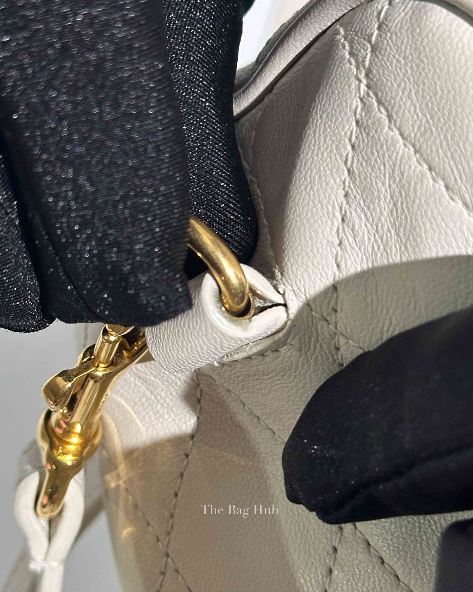 Saint Laurent White Quilted Lambskin Mini Vanity Case