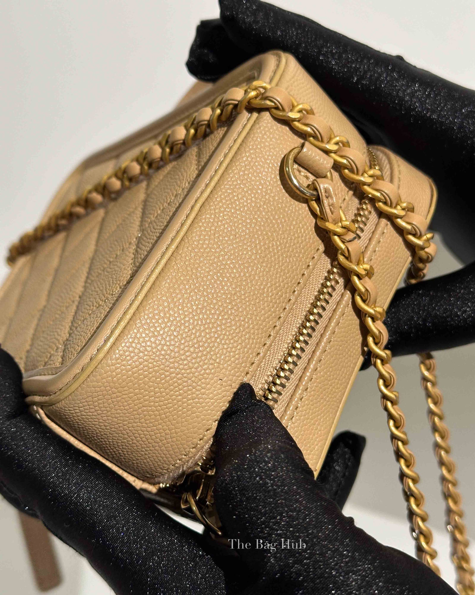 Chanel Beige Caviar Quilted Small CC Filigree Vanity Case GHW