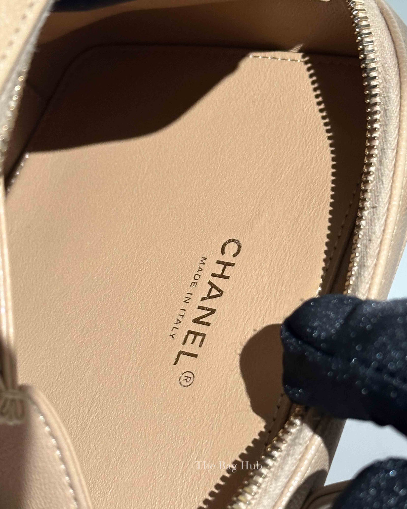 Chanel Beige Caviar Quilted Small CC Filigree Vanity Case GHW