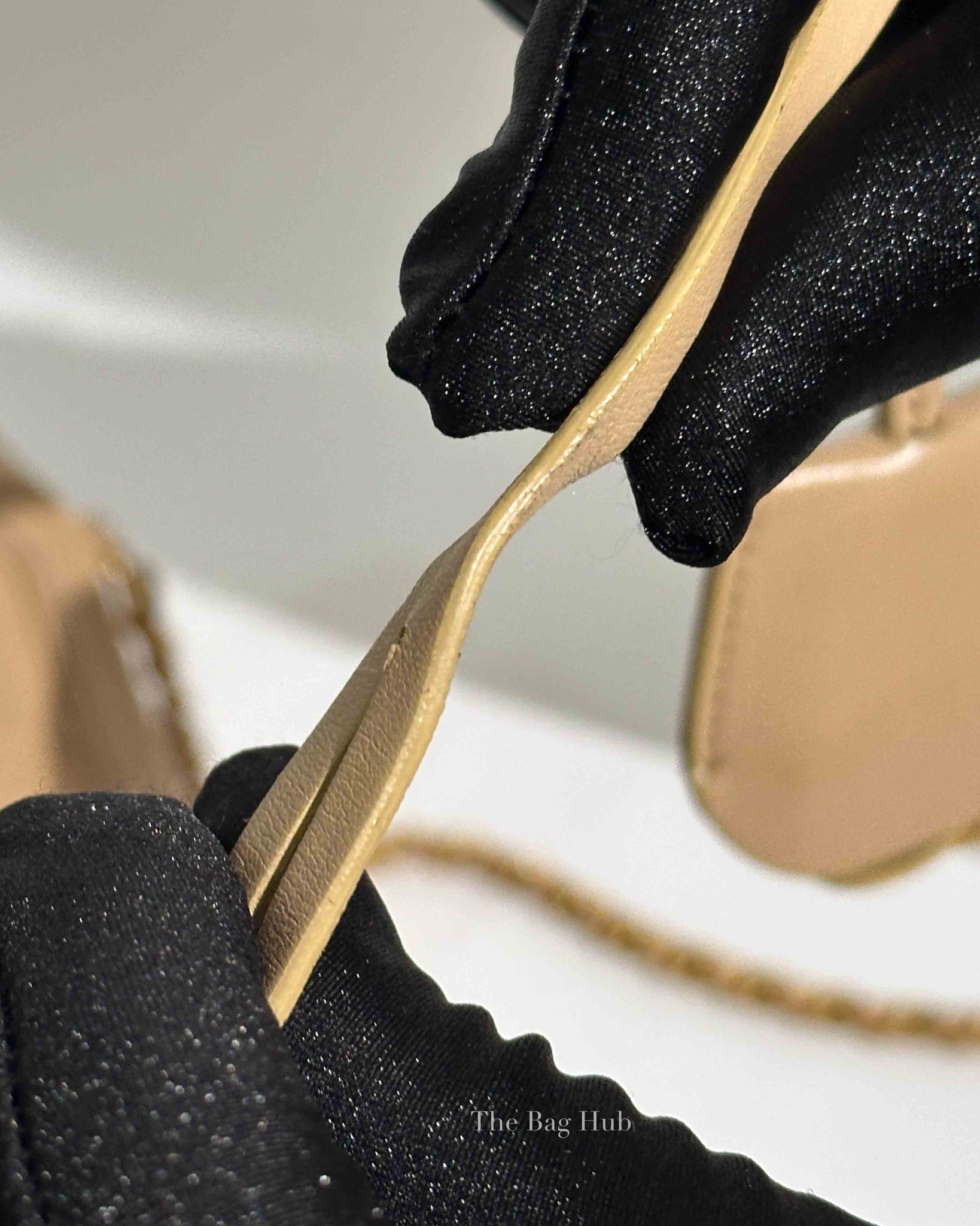 Chanel Beige Caviar Quilted Small CC Filigree Vanity Case GHW