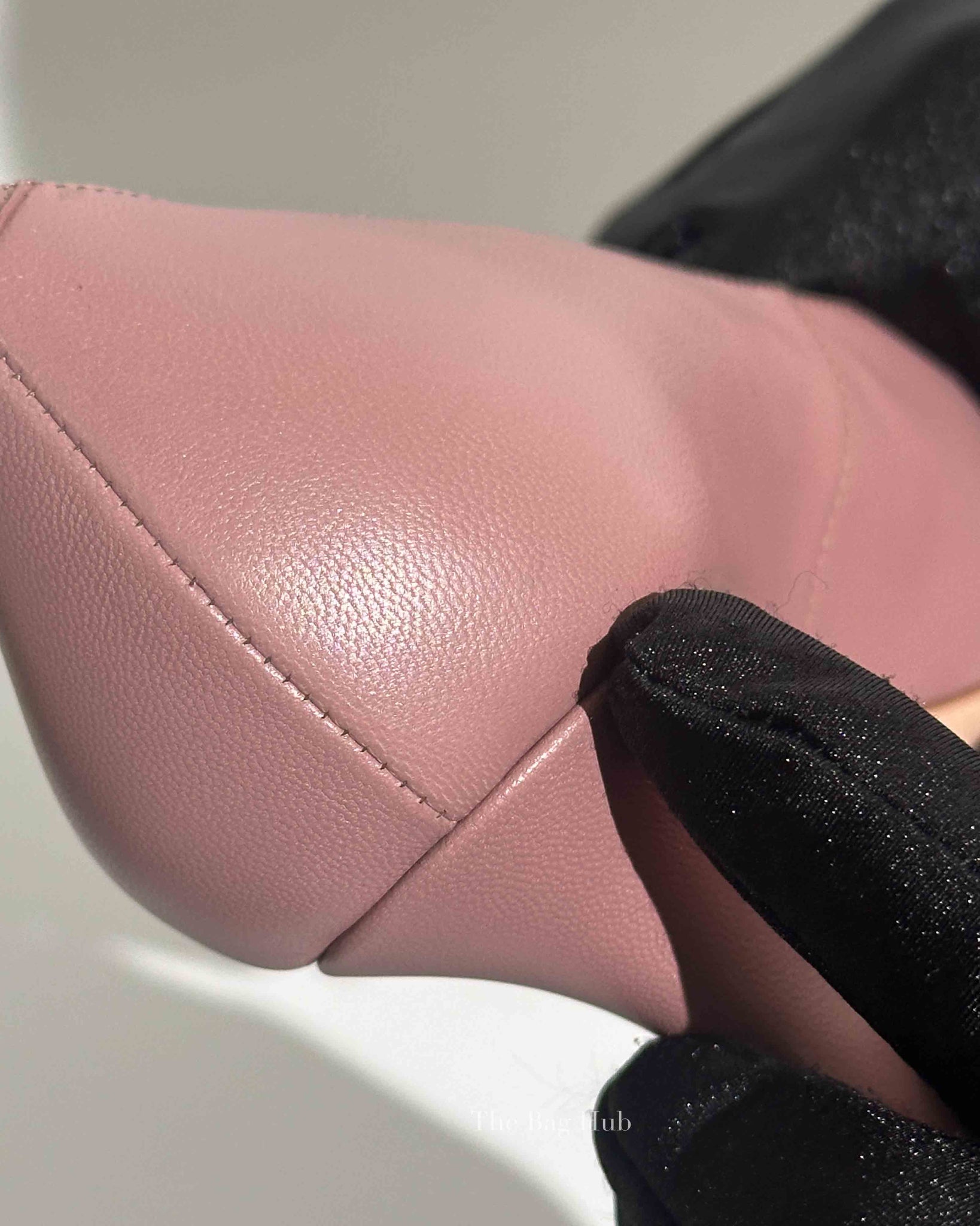 Roger Vivier Blush Leather Tres Vivier Pumps Size 35.5