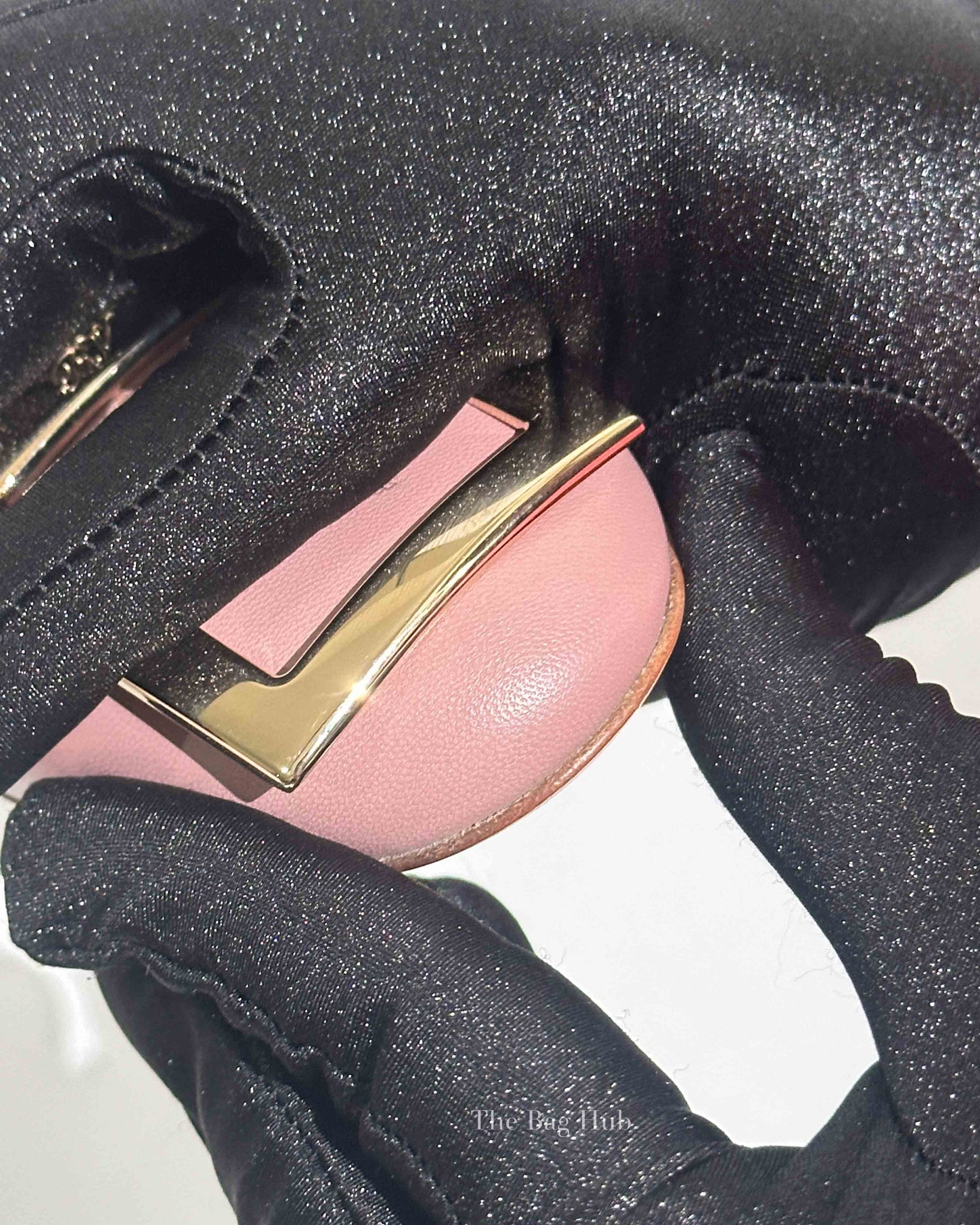 Roger Vivier Blush Leather Tres Vivier Pumps Size 35.5