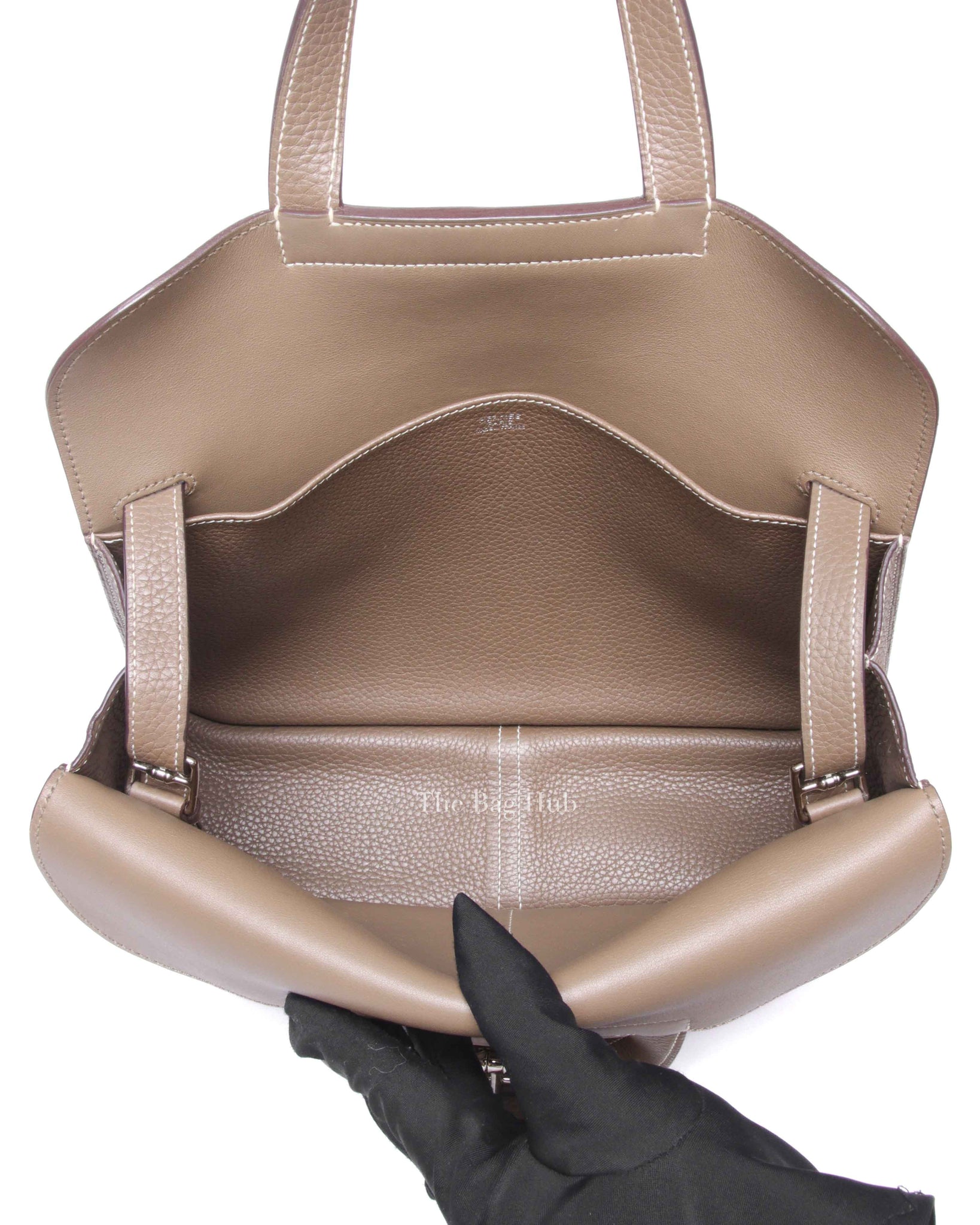 Hermes Etoupe Taurillon Clemence Leather Halzan 25 Bag PHW